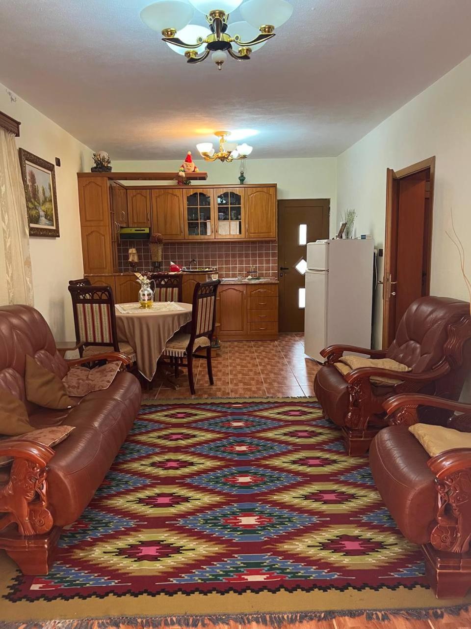 Standard Twin Room with Mountain View
