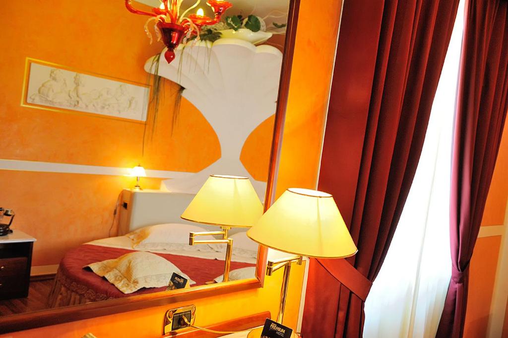 Deluxe Suite with Spa Bath photo 3