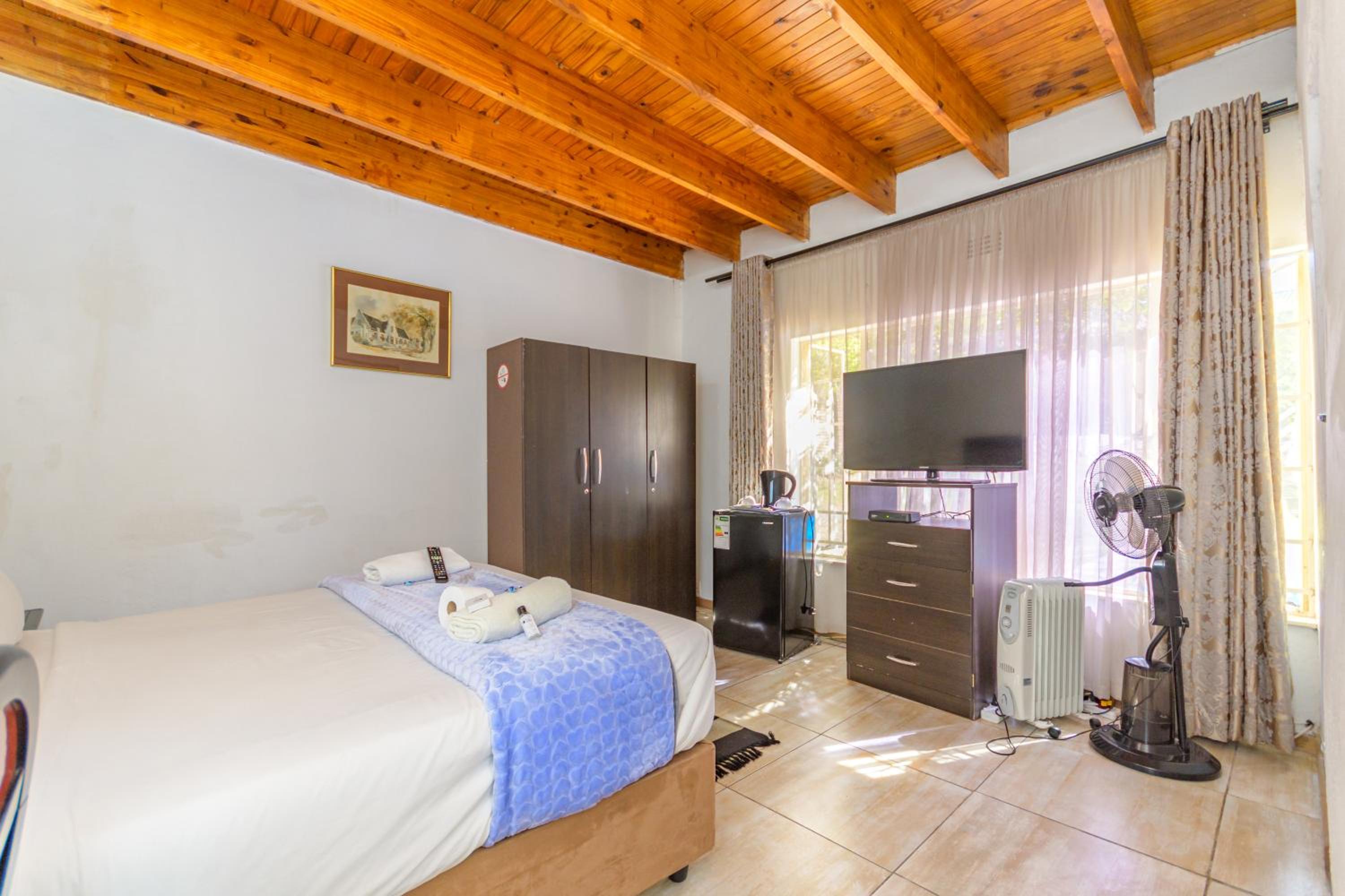 Deluxe Double Room photo 2