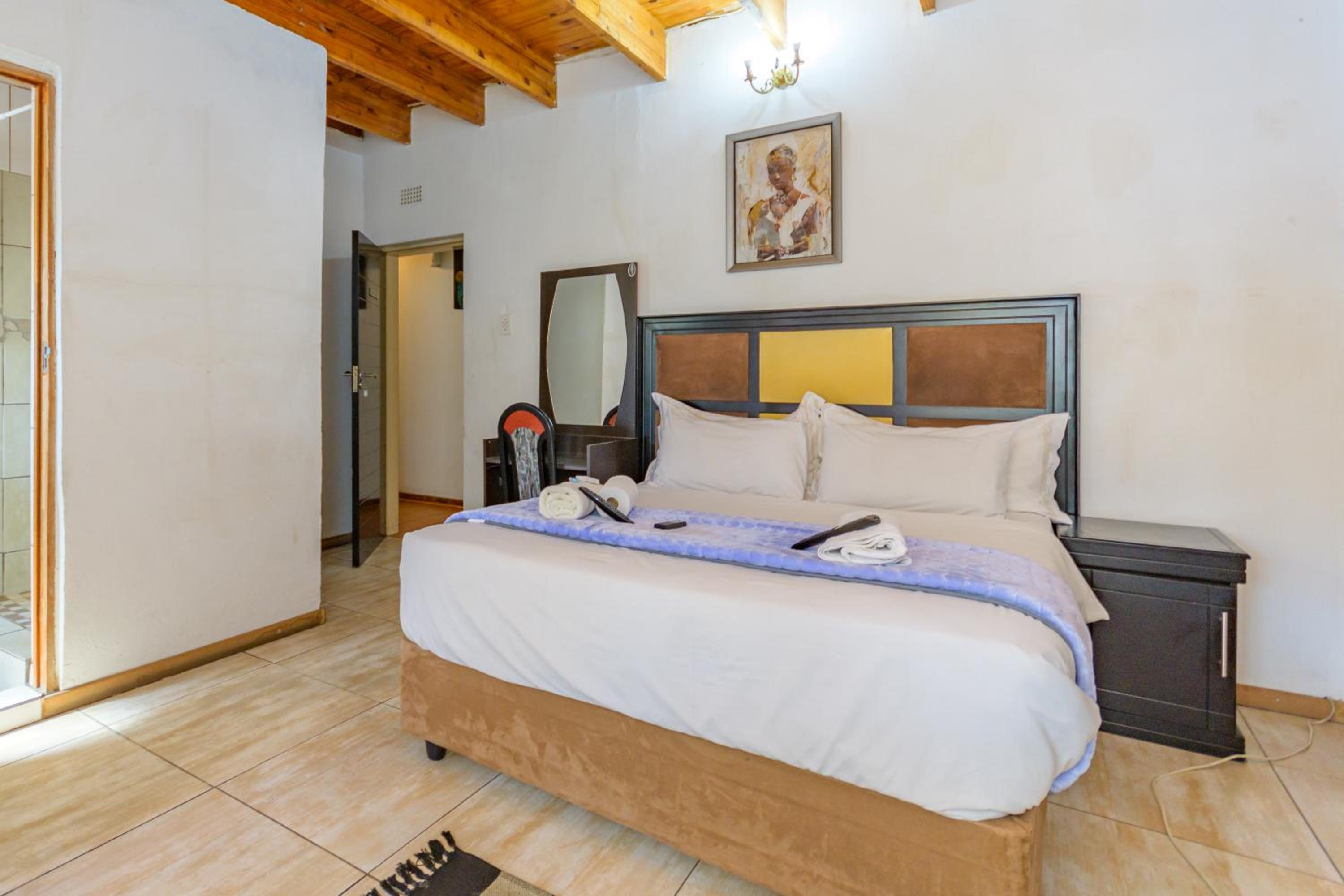 Comfort Suite photo 1