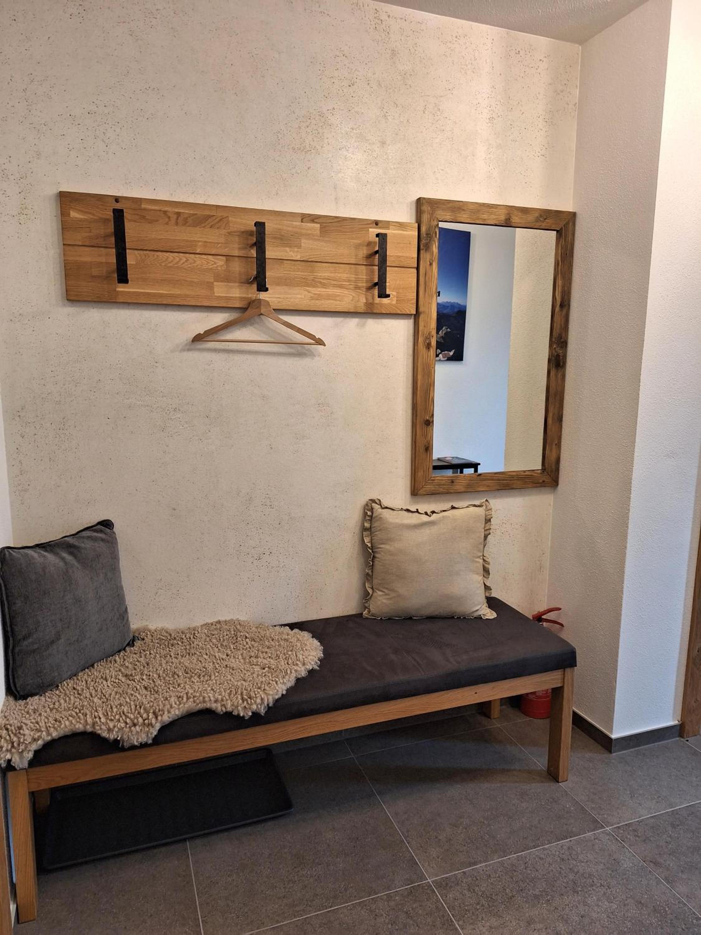 One-Bedroom Apartment with Shower photo 2