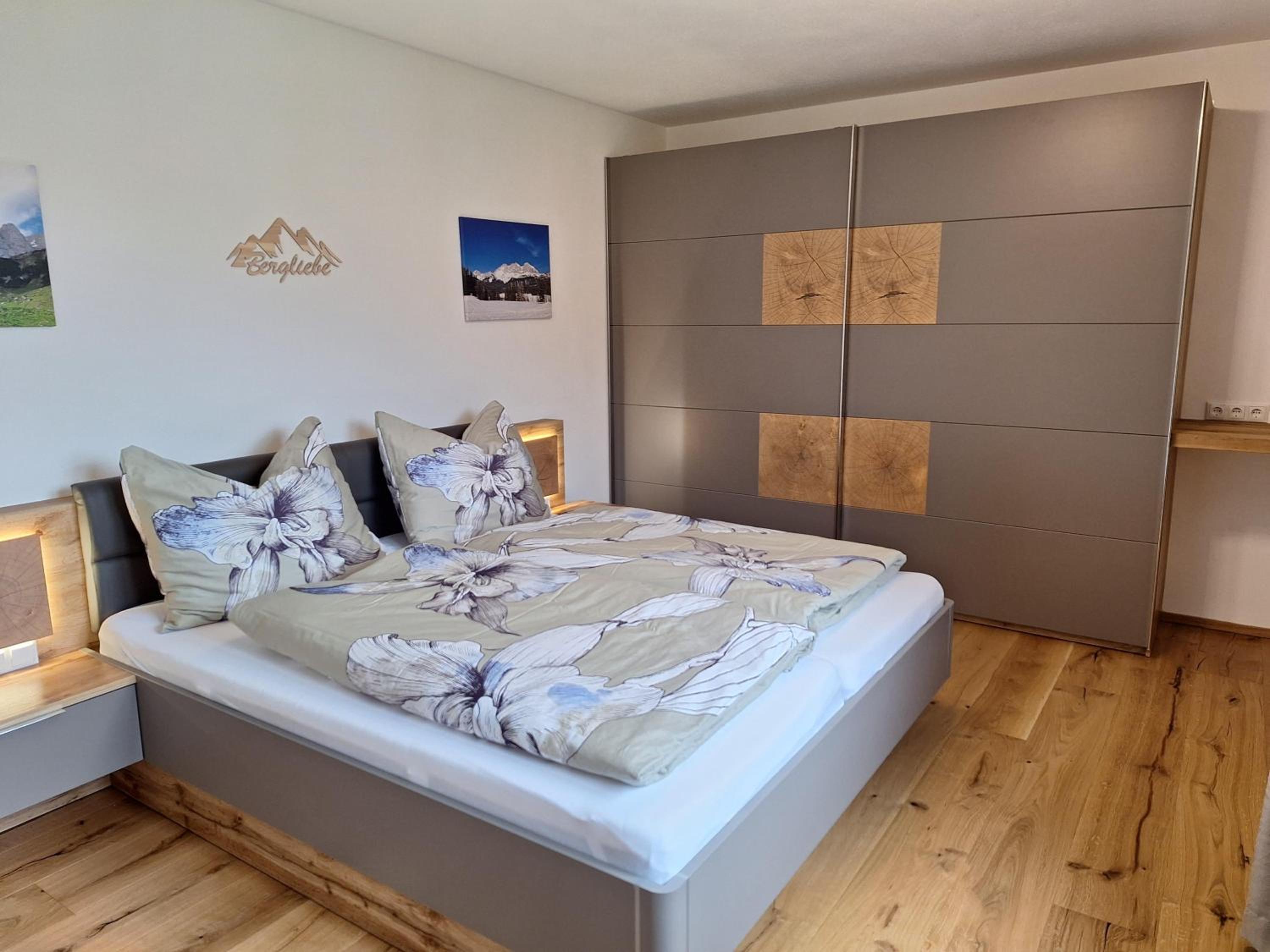 One-Bedroom Apartment with Shower photo 3