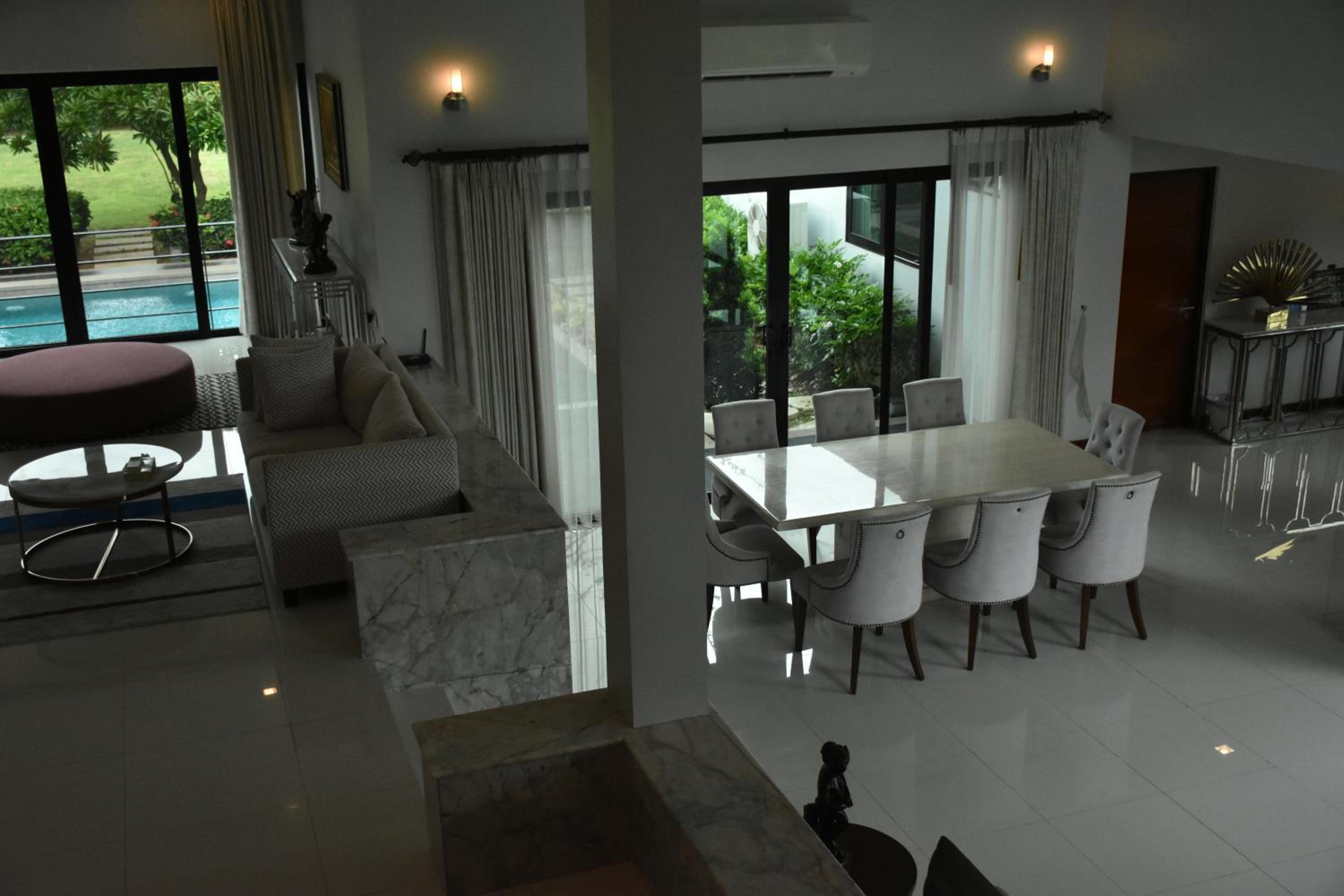 Five Bed Rooms with Private Pool photo 3