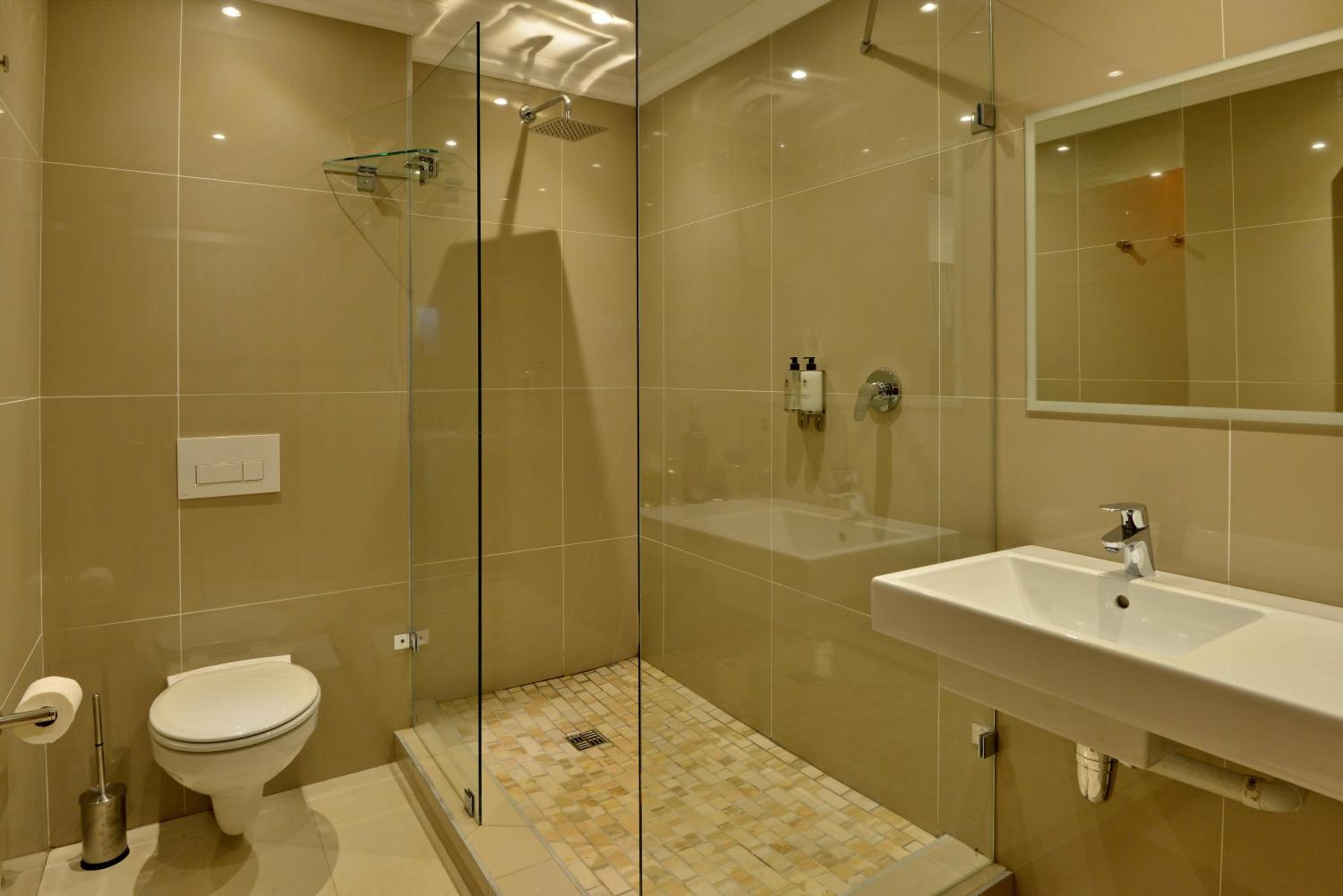 Standard Family Room - Photo 6