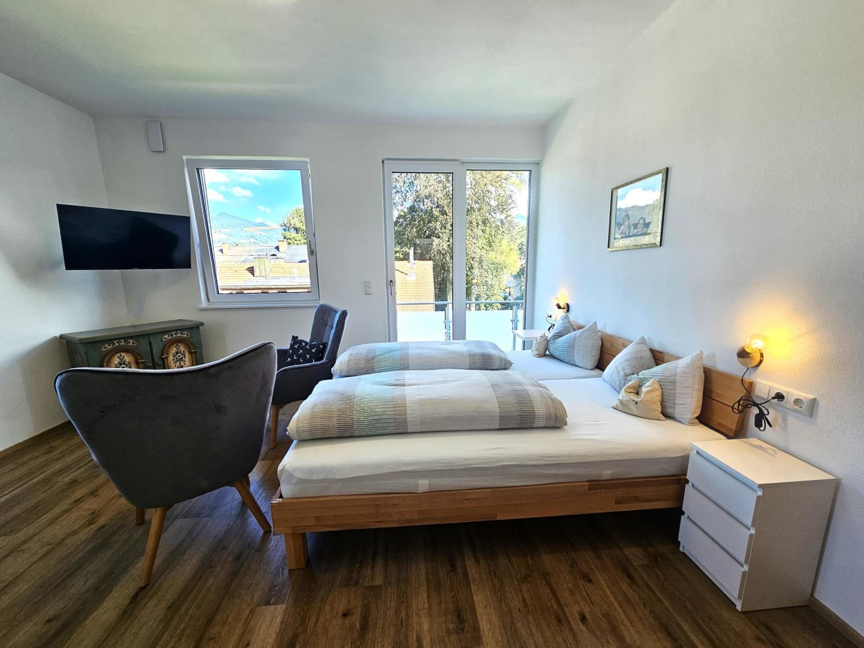 One-Bedroom Apartment photo 2