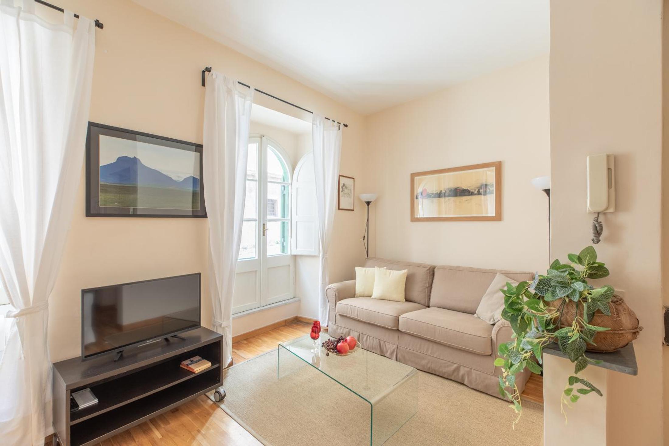 One-Bedroom Apartment