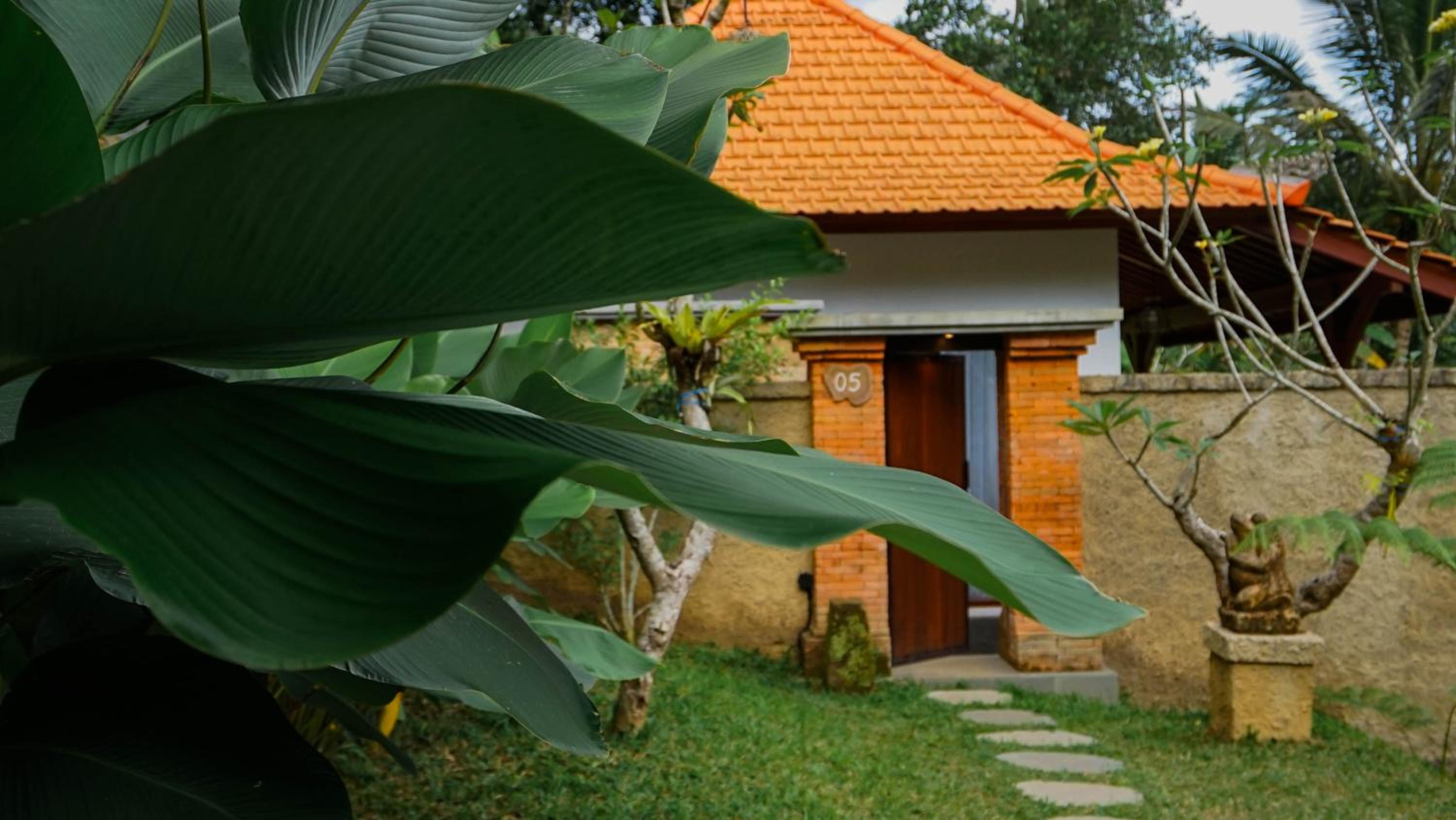 Villa with Private Pool - Photo 15