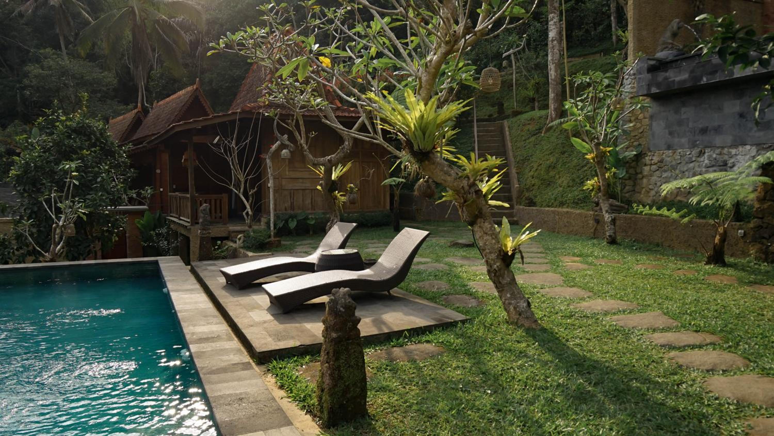 Villa with Private Pool - Photo 29
