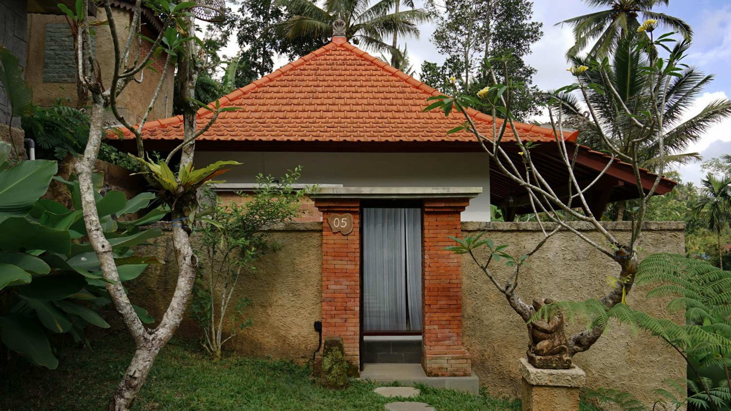 Villa with Private Pool - Photo 8