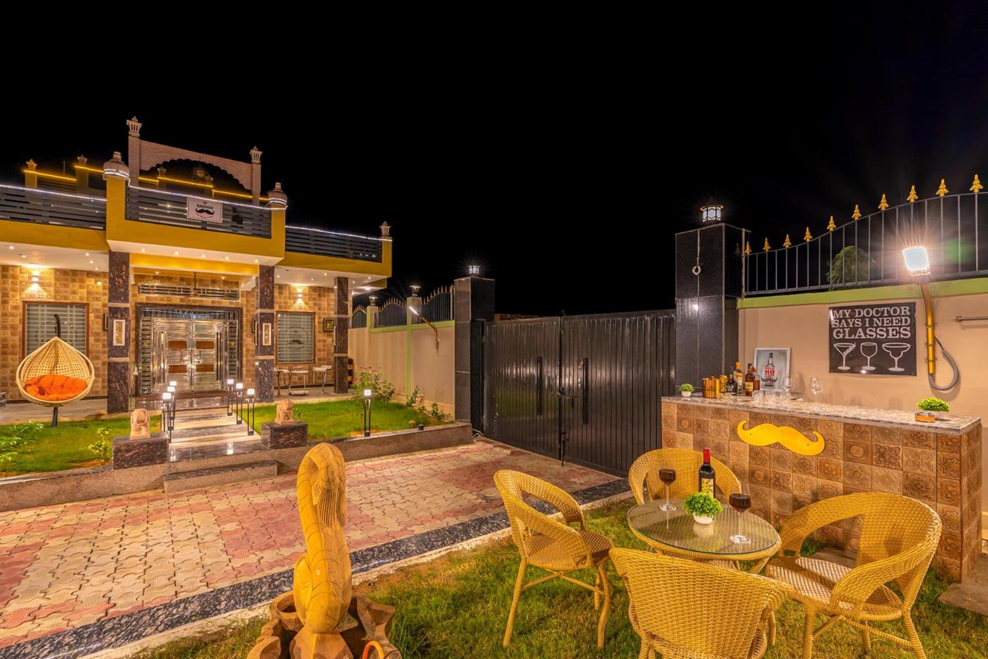 Villa photo 2