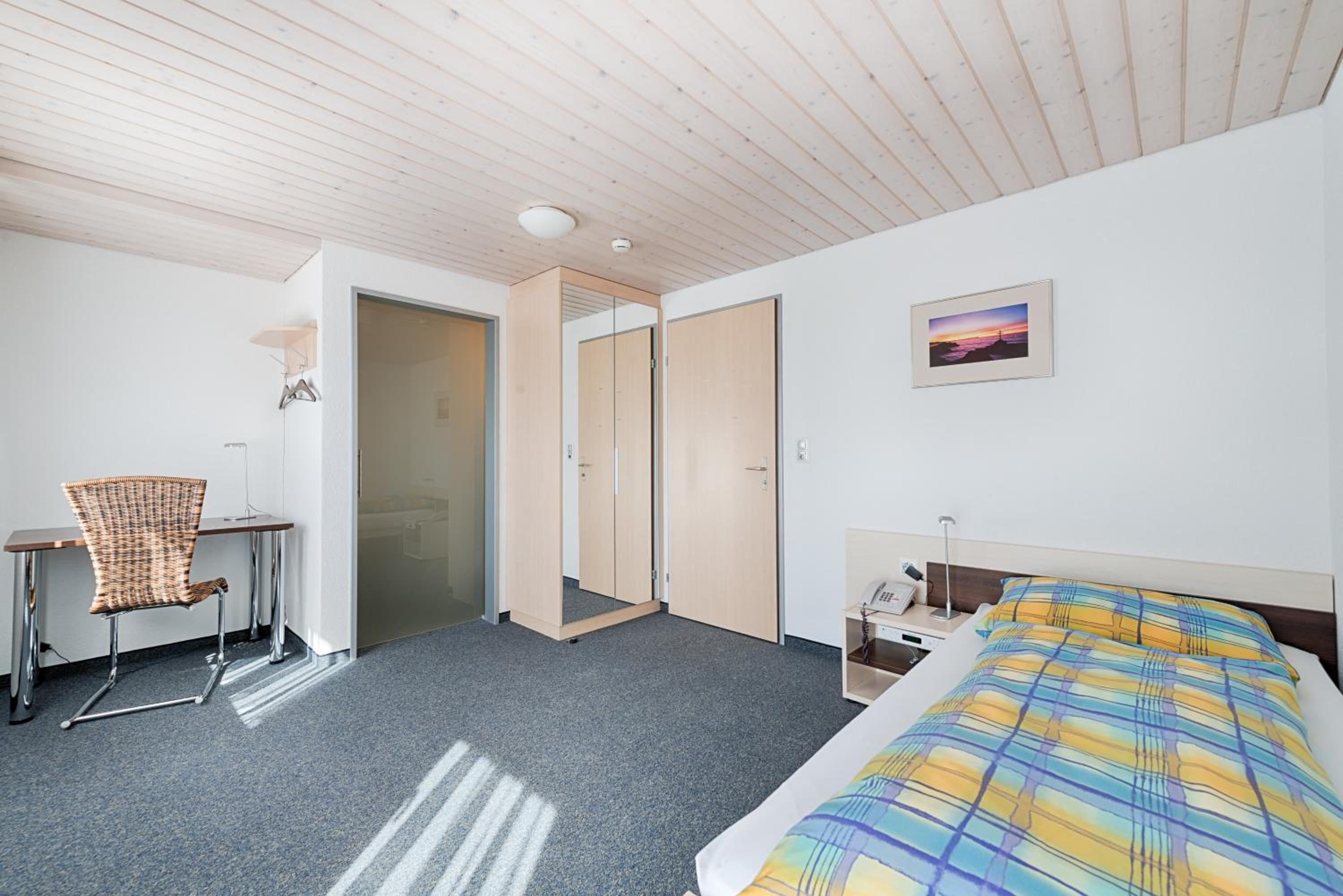 Single Room with Balcony photo 2