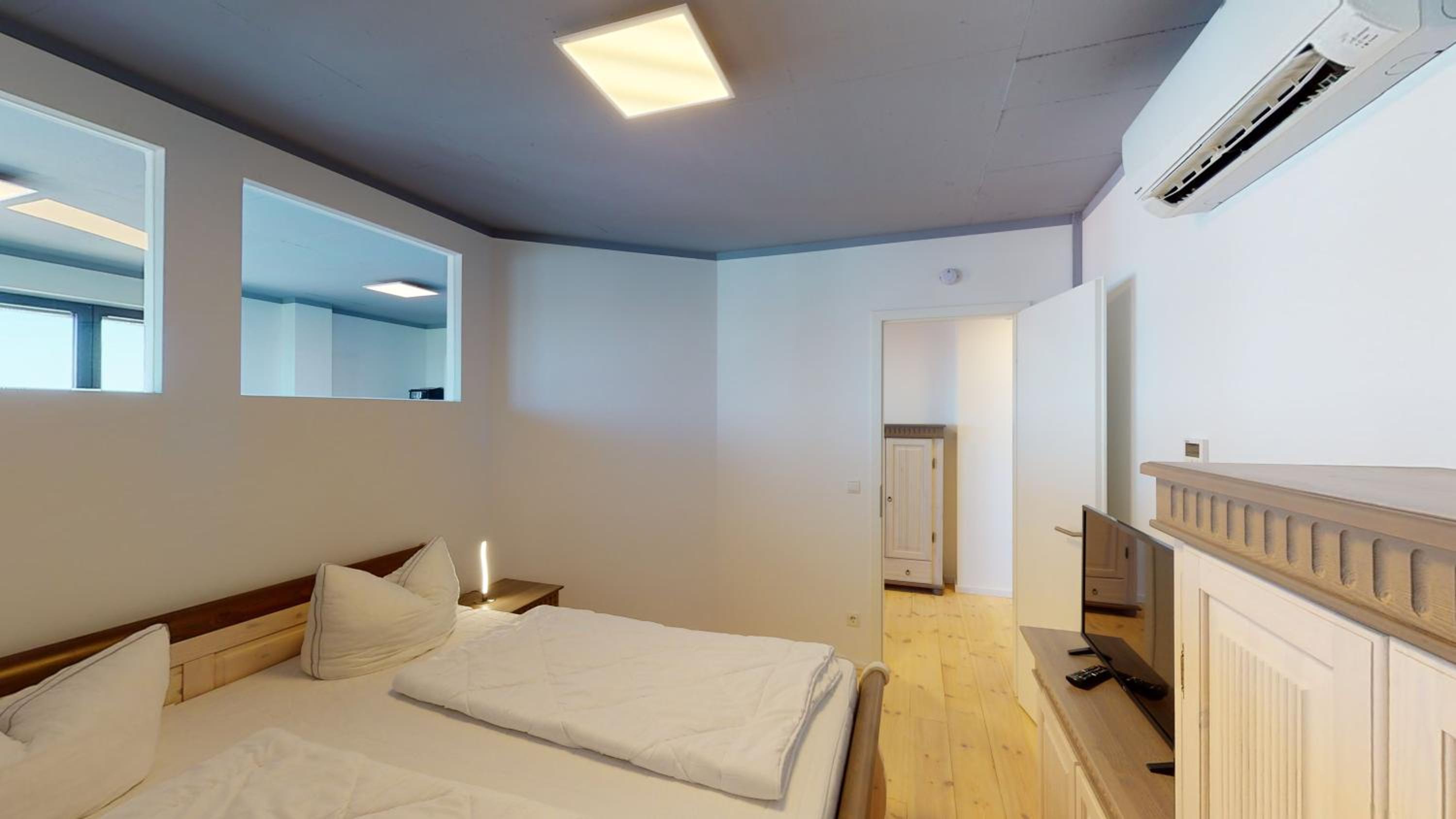 Two-Bedroom Apartment photo 2