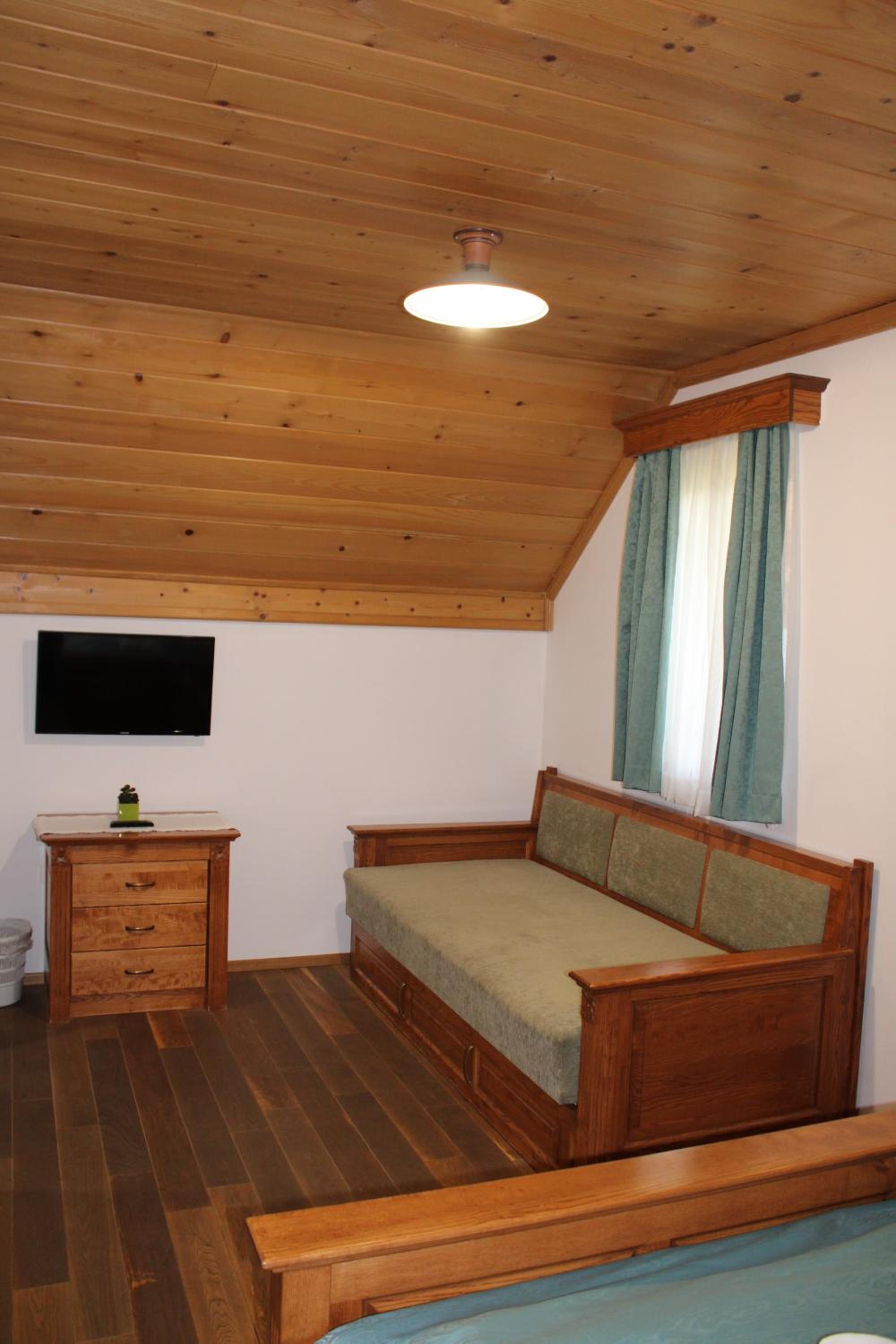Double or Twin Room with Mountain View photo 2