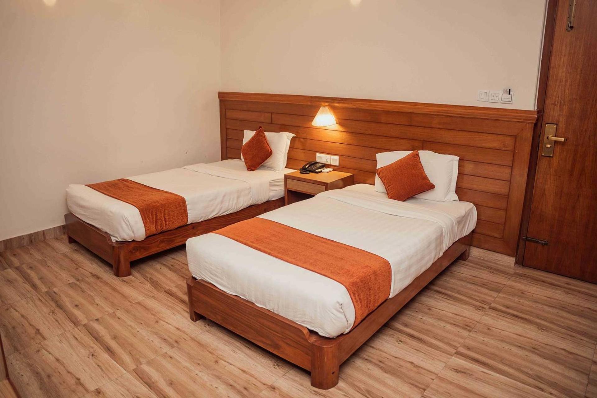 Deluxe Double or Twin Room with Mountain View - Photo 4