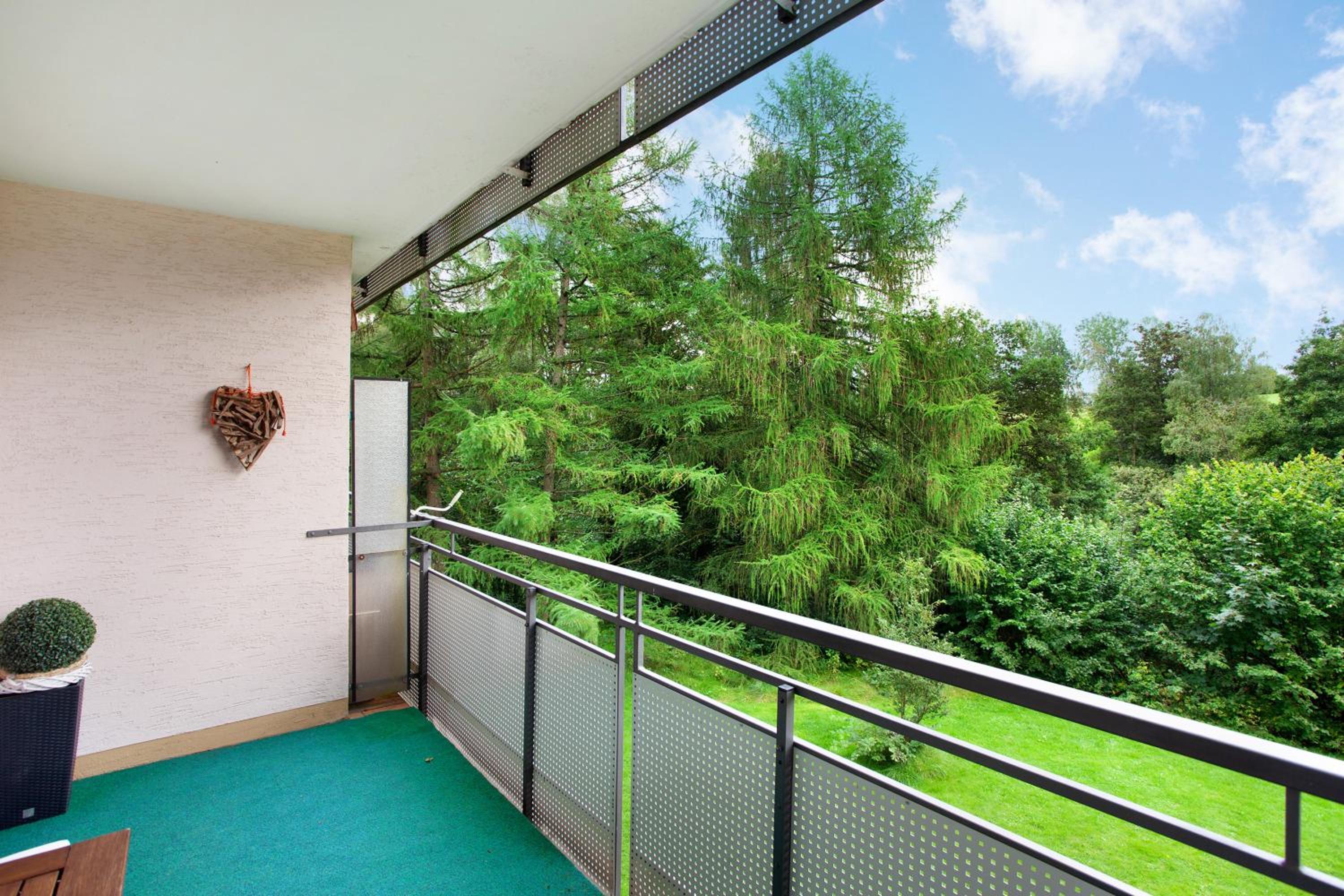 Two-Bedroom Deluxe Apartment with Garden View photo 2
