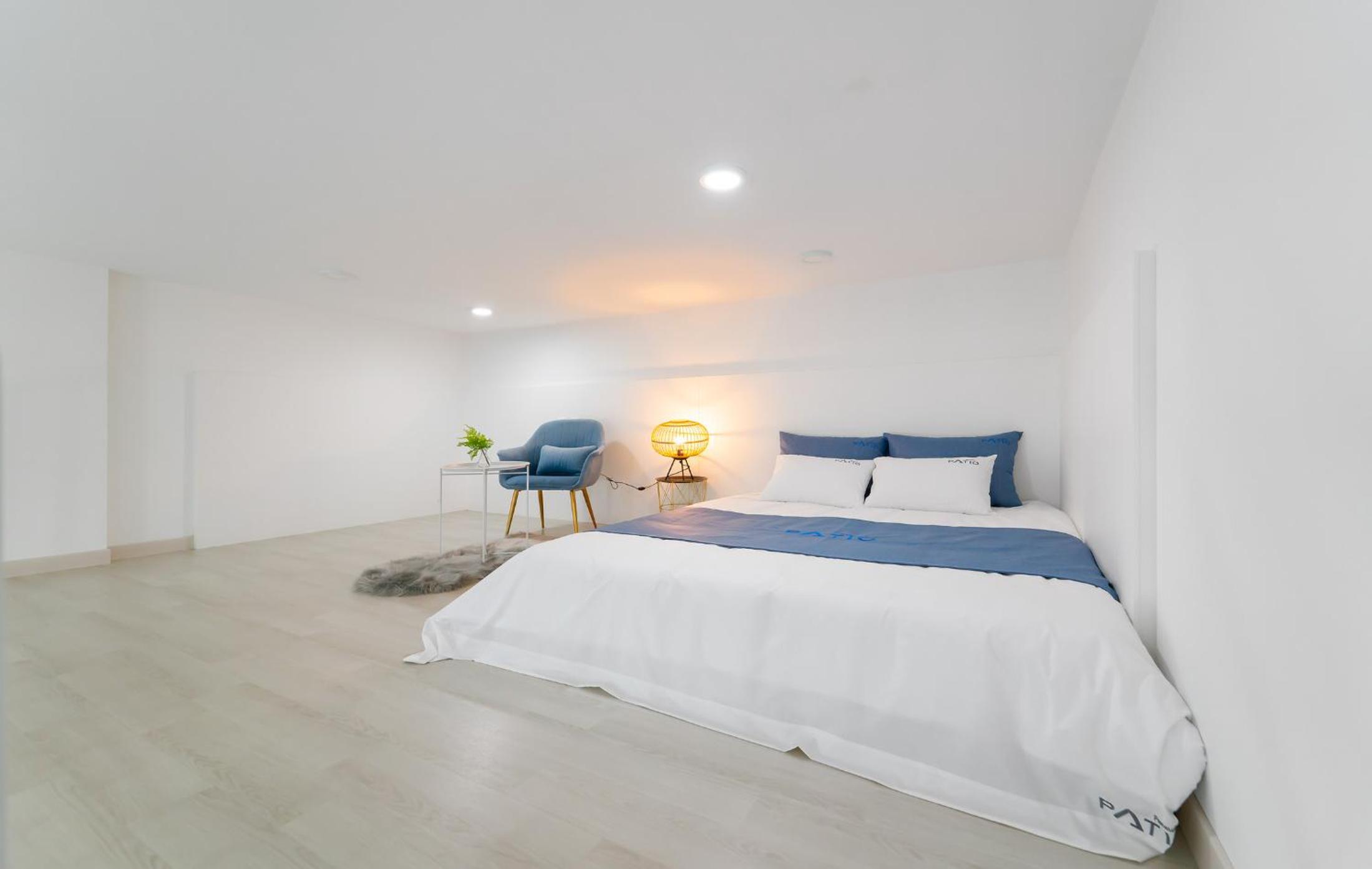 Apartment with Pool View  - Photo 5