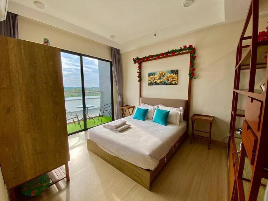 Suite with Balcony
