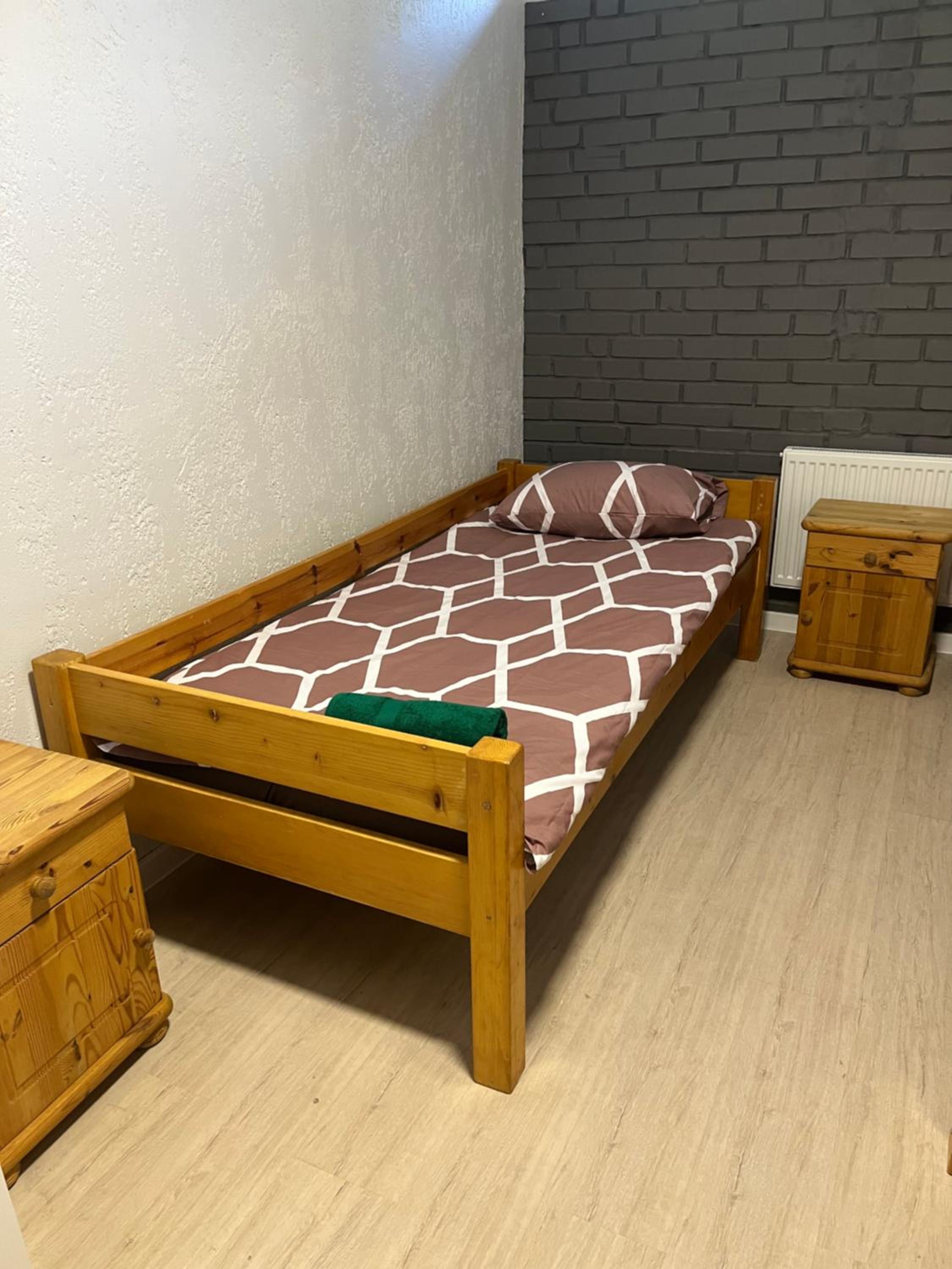 Apartment With Shared Bathroom