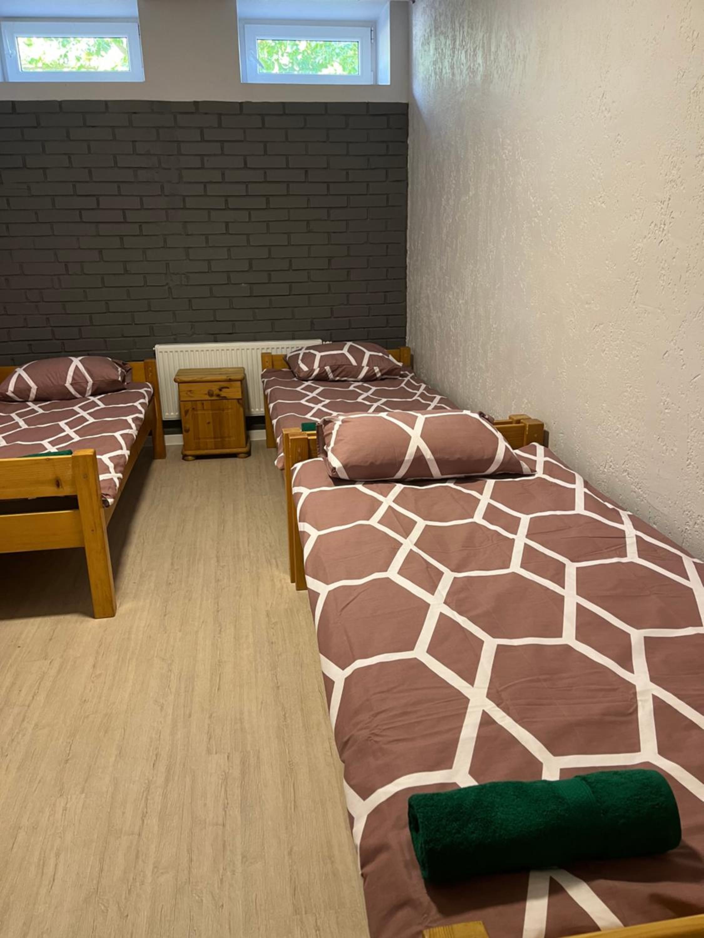 Apartment With Shared Bathroom