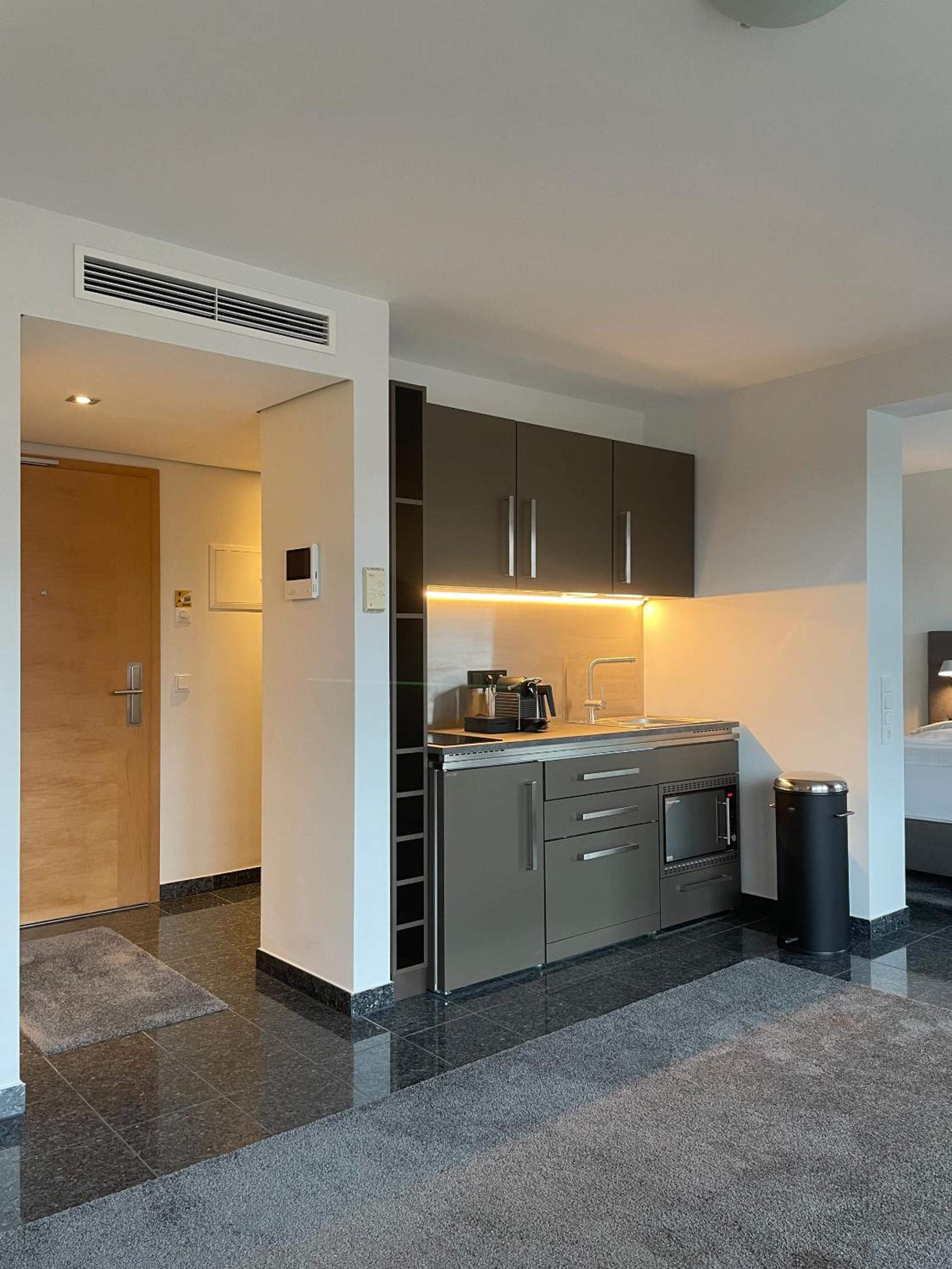 Classic Triple Room - Photo 10