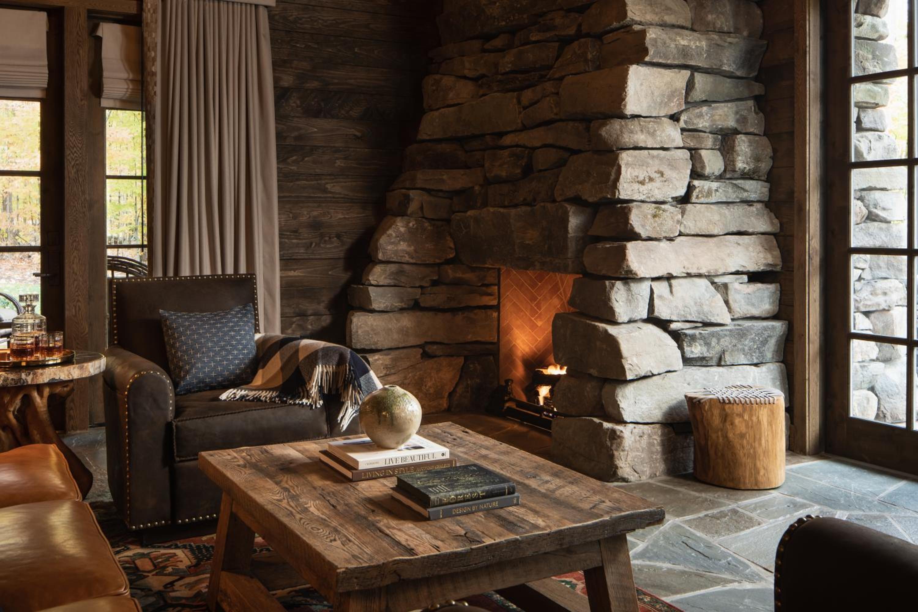 Stone Private Cottage with 1 King Bed photo 2
