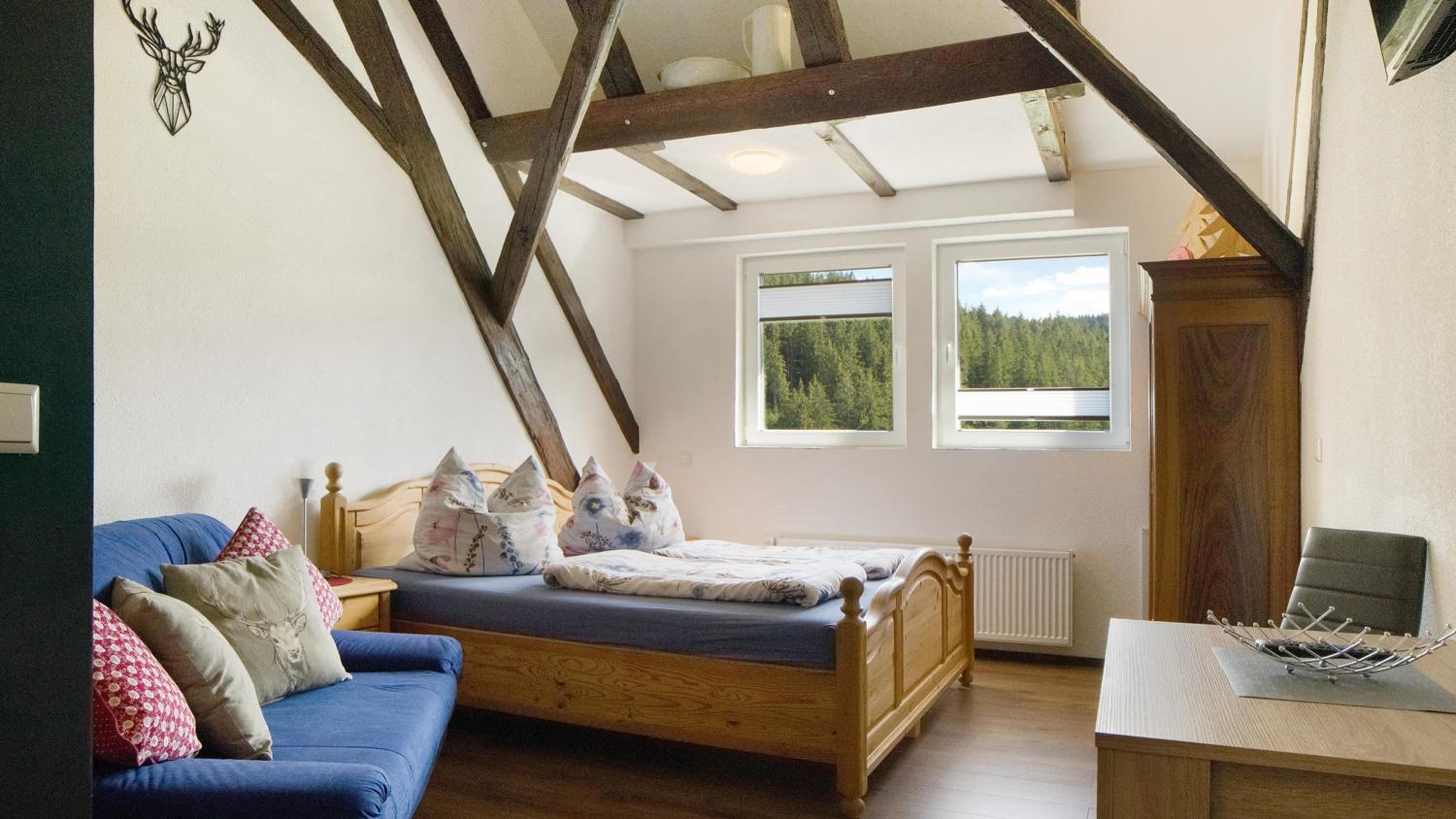 One-Bedroom Apartment with Garden photo 2