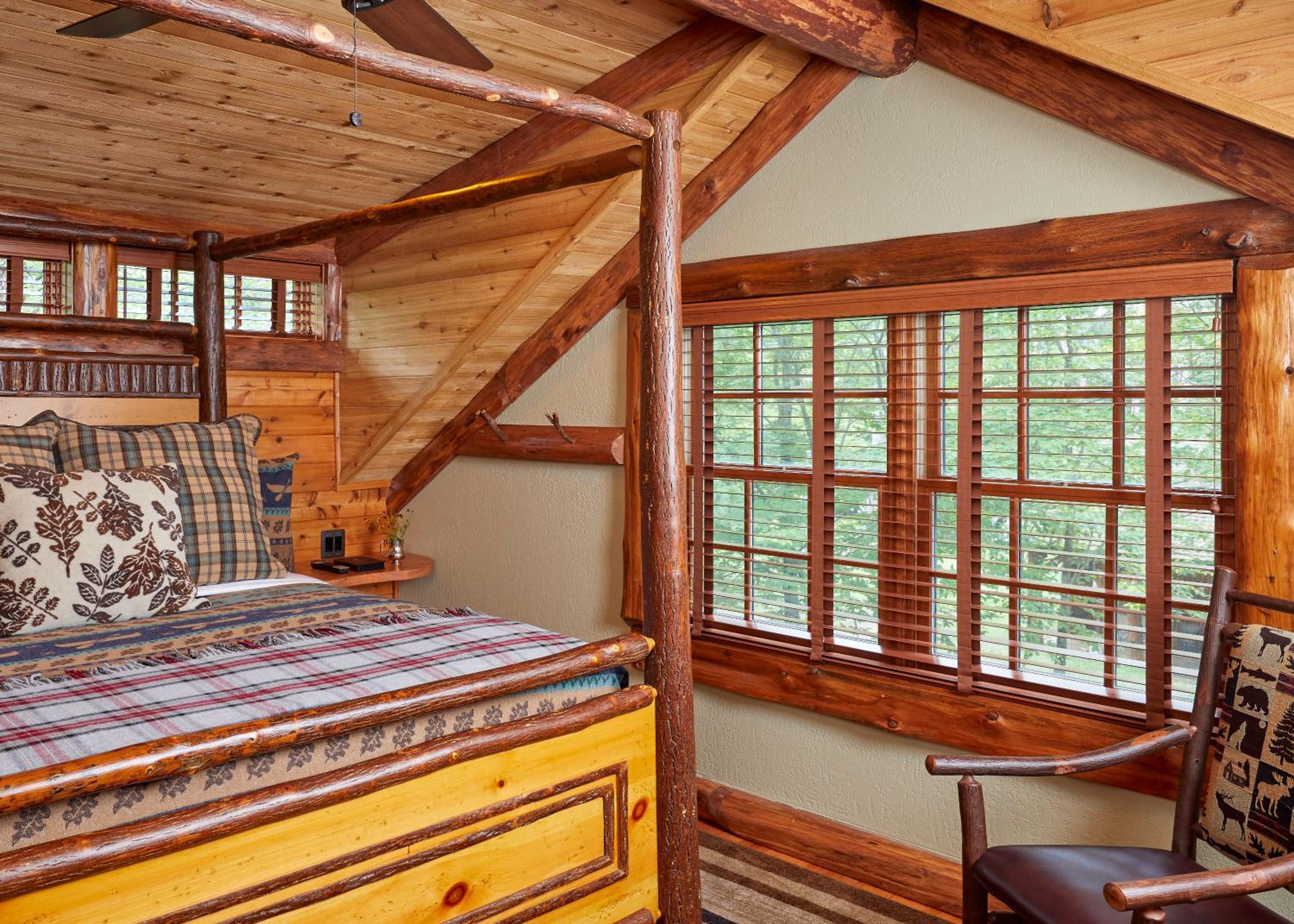 Elk Retreat and Bear Cub 3 Bedroom Suite photo 3