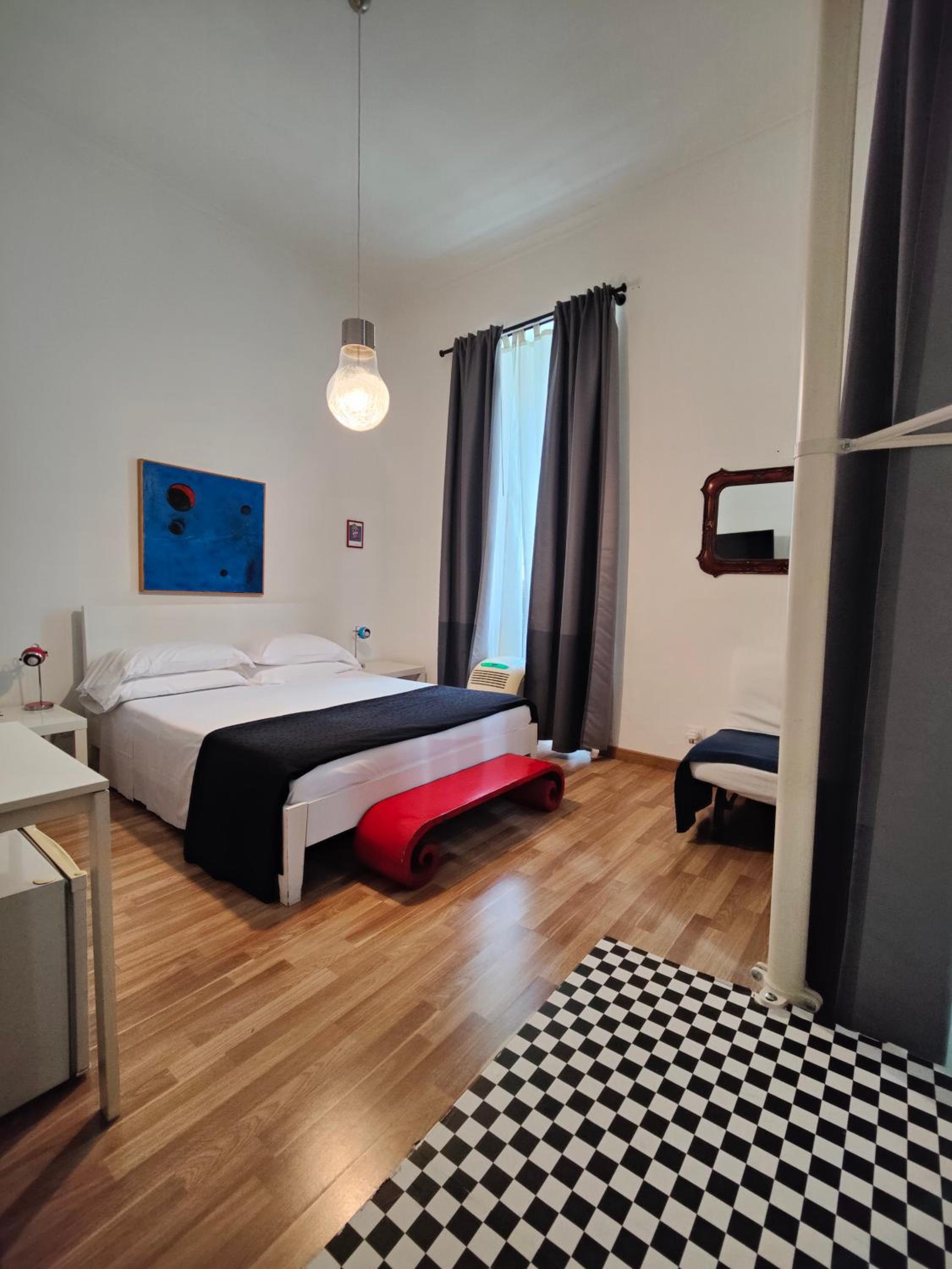 Double Room with Private External Bathroom photo 1