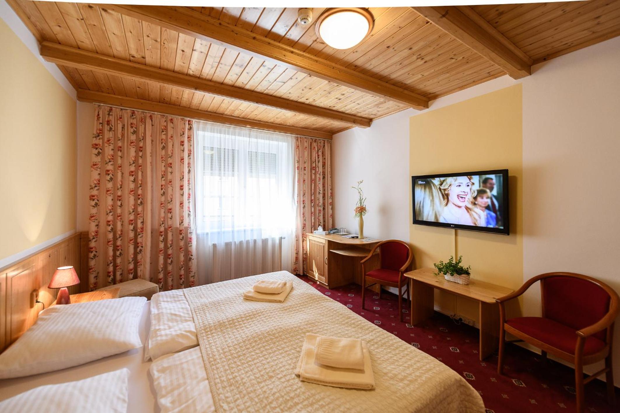 Classic Triple Room photo 1