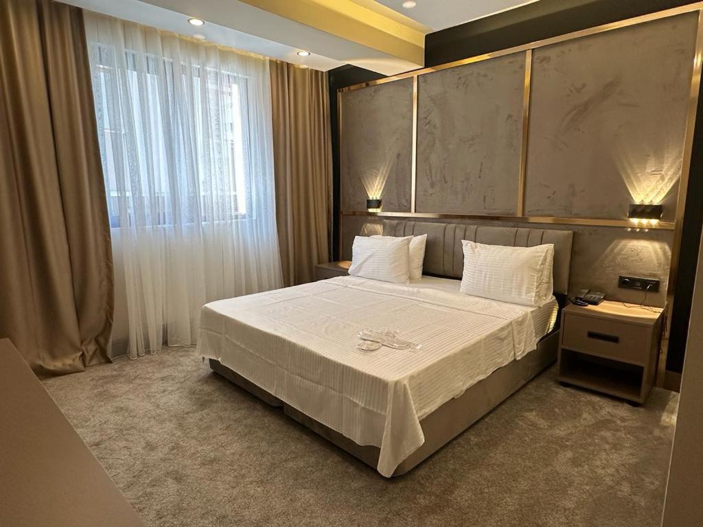 Standard Queen Room photo 1