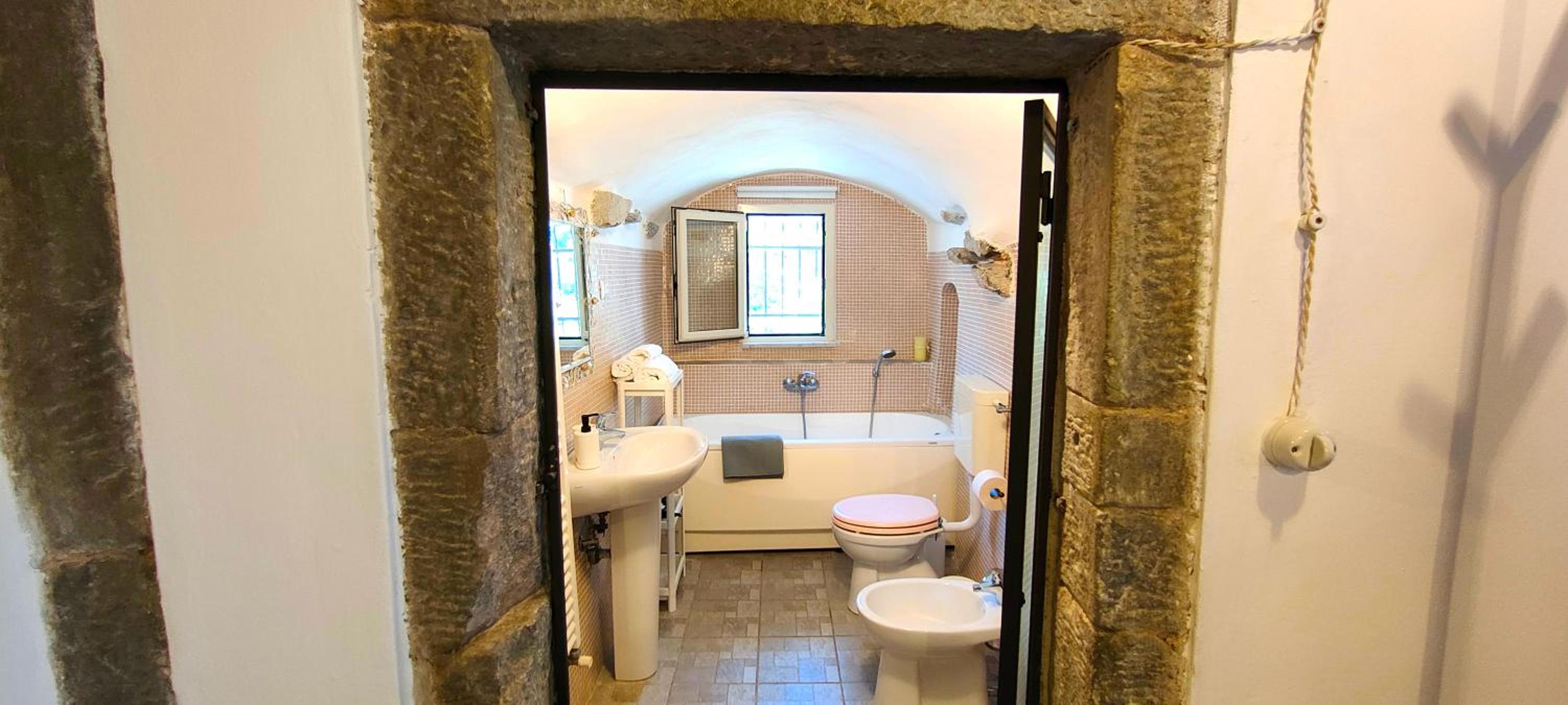 Double Room with Private Bathroom photo 3
