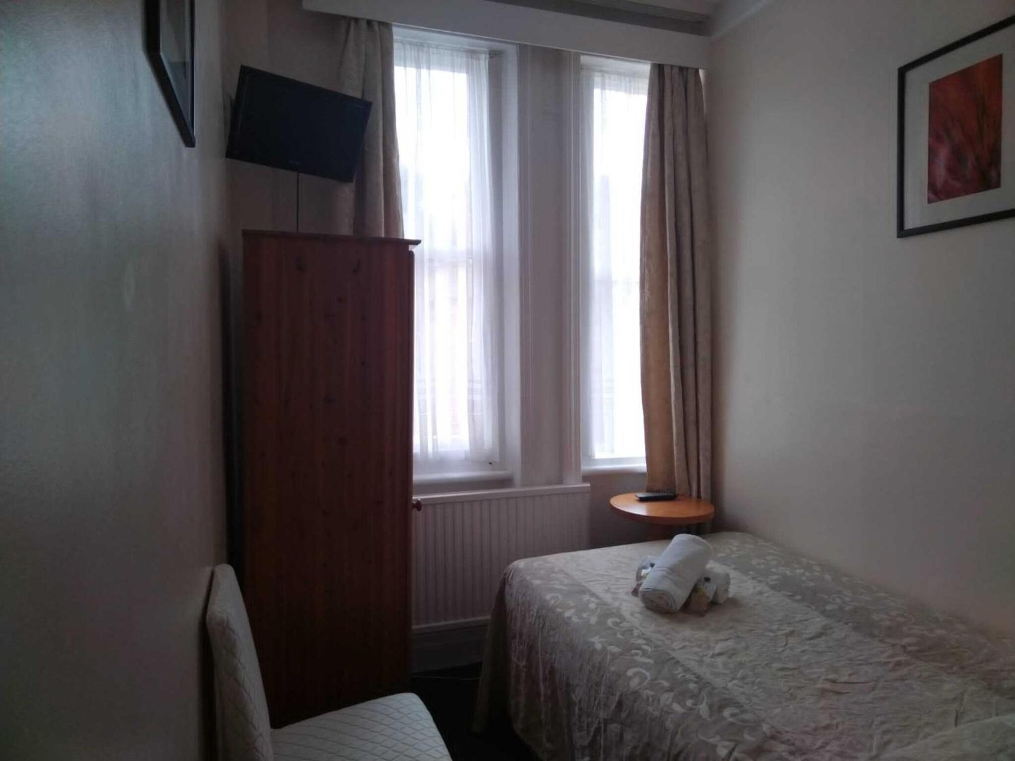Standard Single Room photo 2