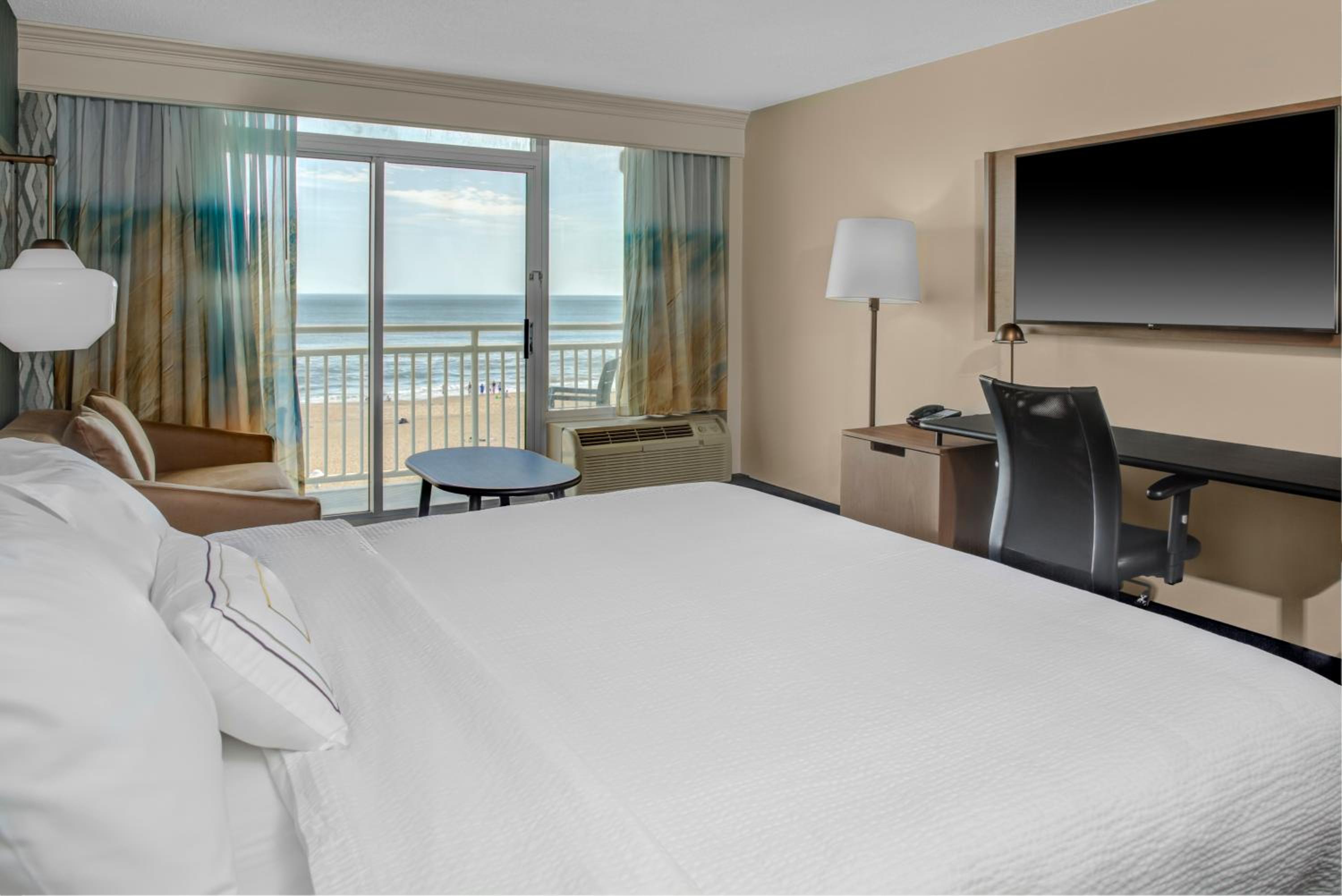 Larger King Studio- Oceanfront