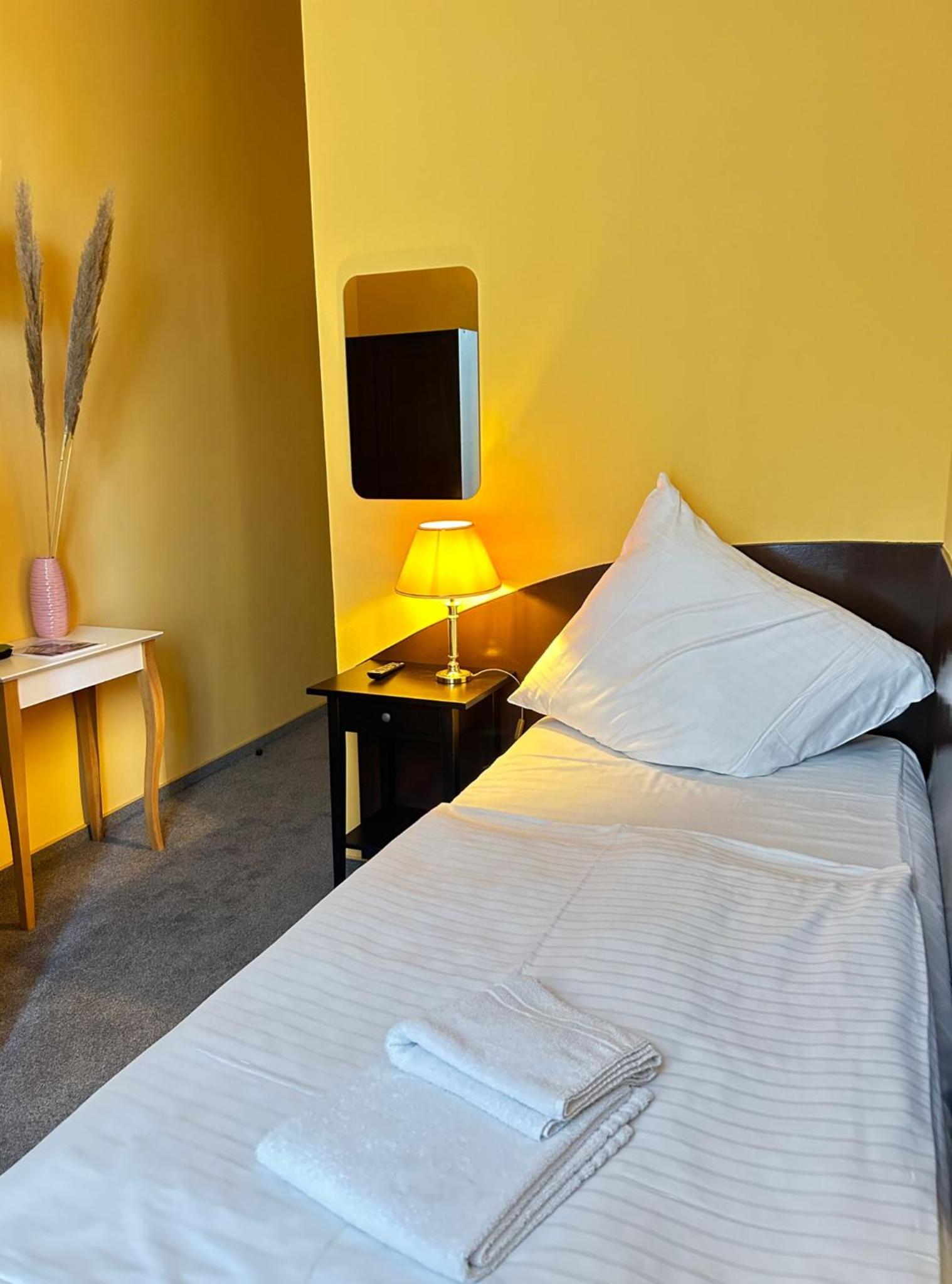Single Room photo 2