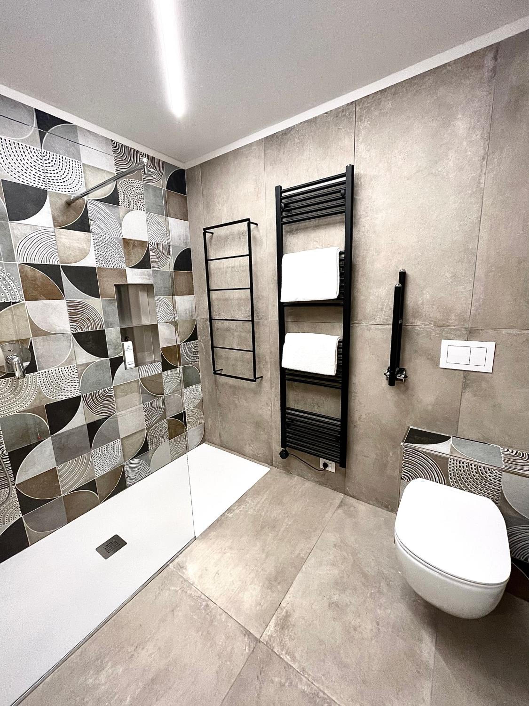 Two-Bedroom Apartment - Photo 10