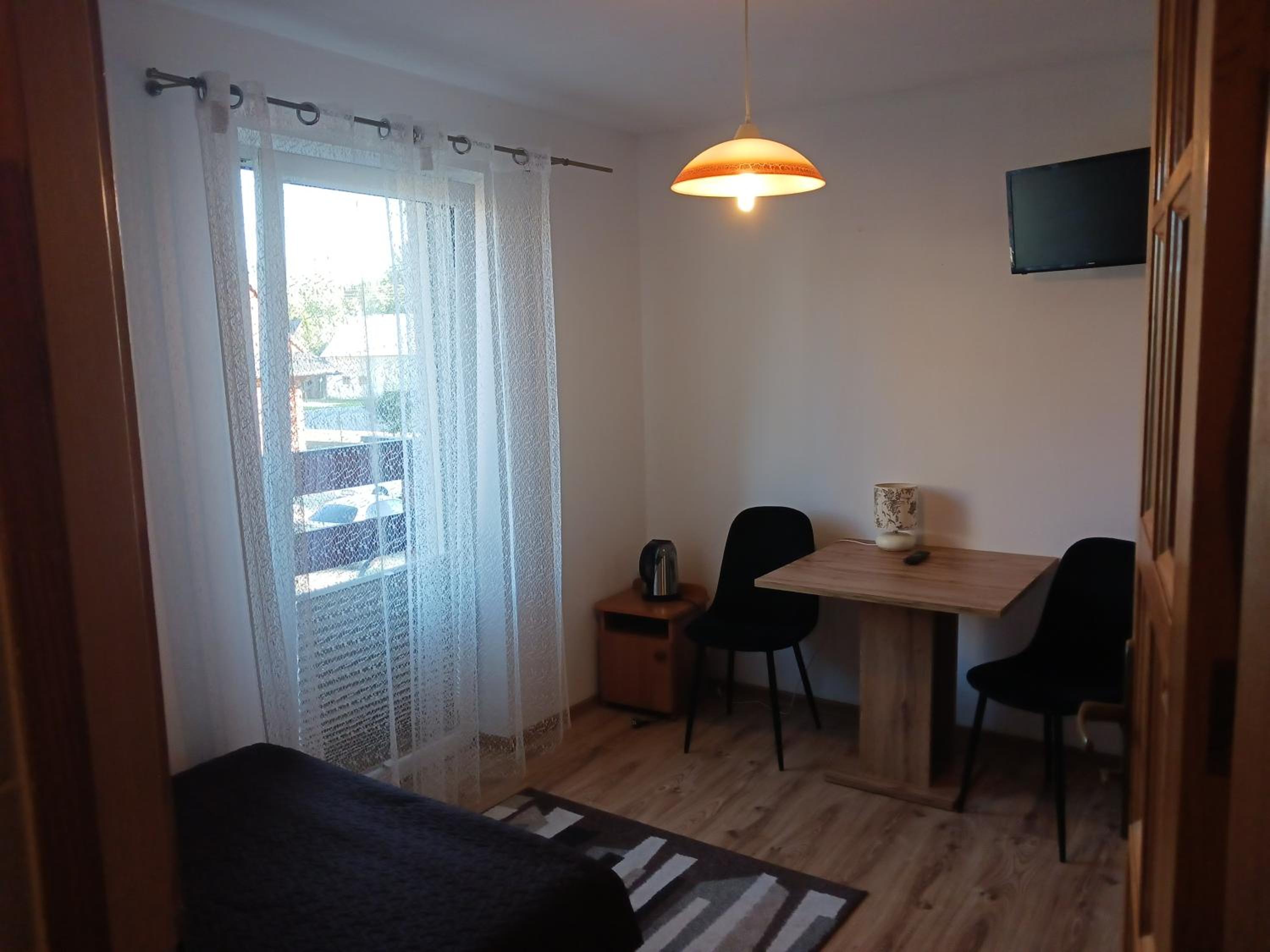 Small Single Room photo 1