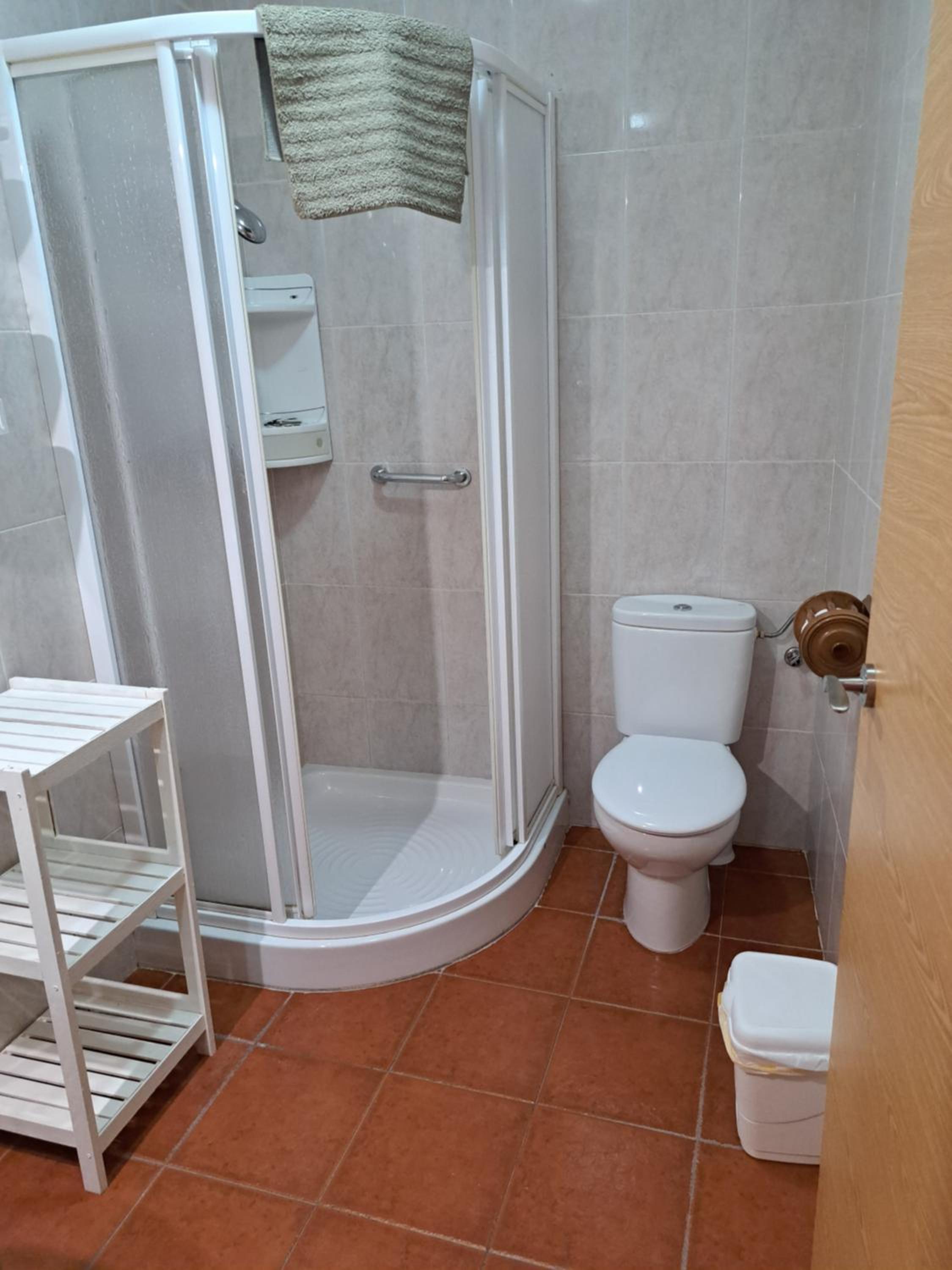 Four-Bedroom House - Photo 3