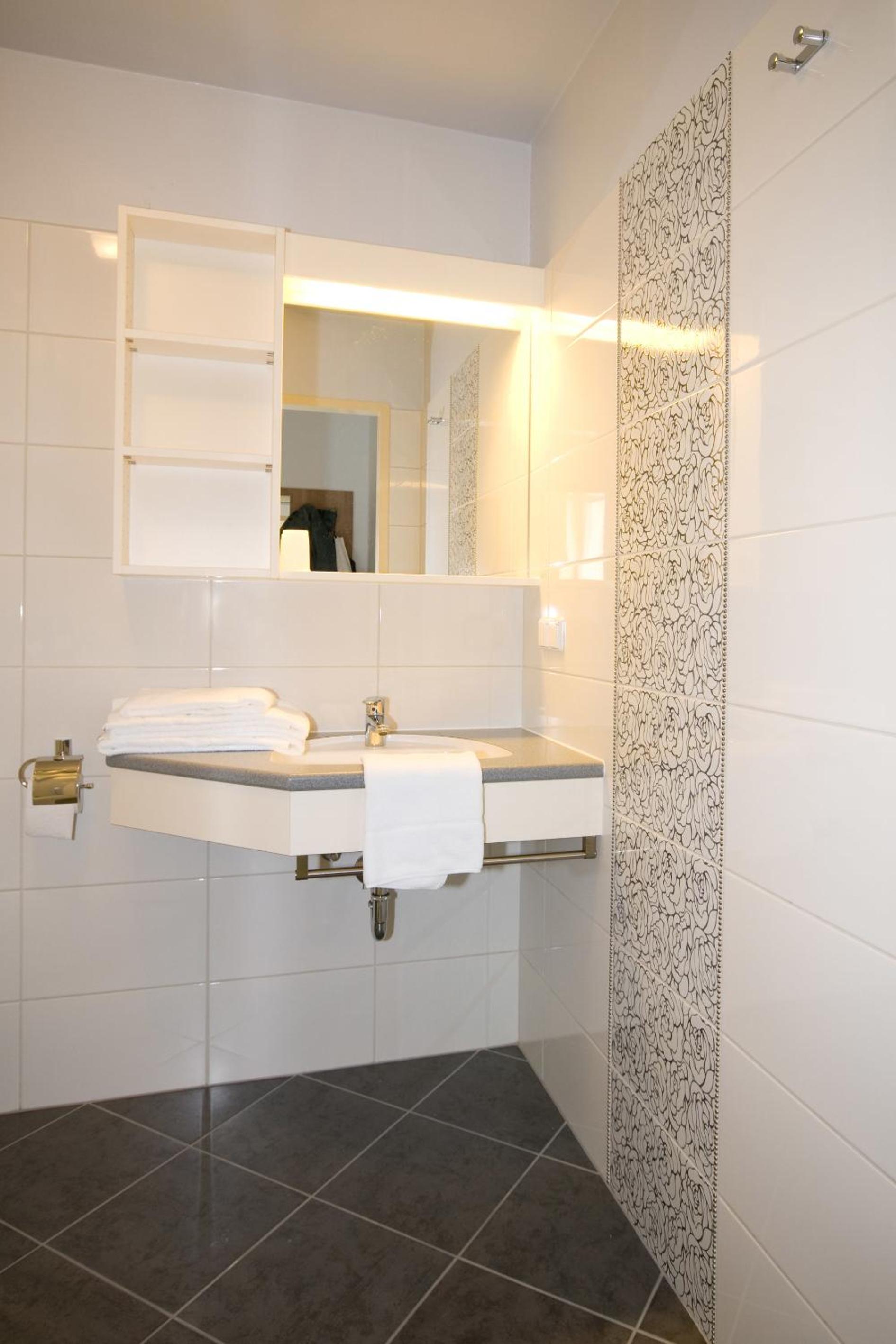 Double Room - Photo 4