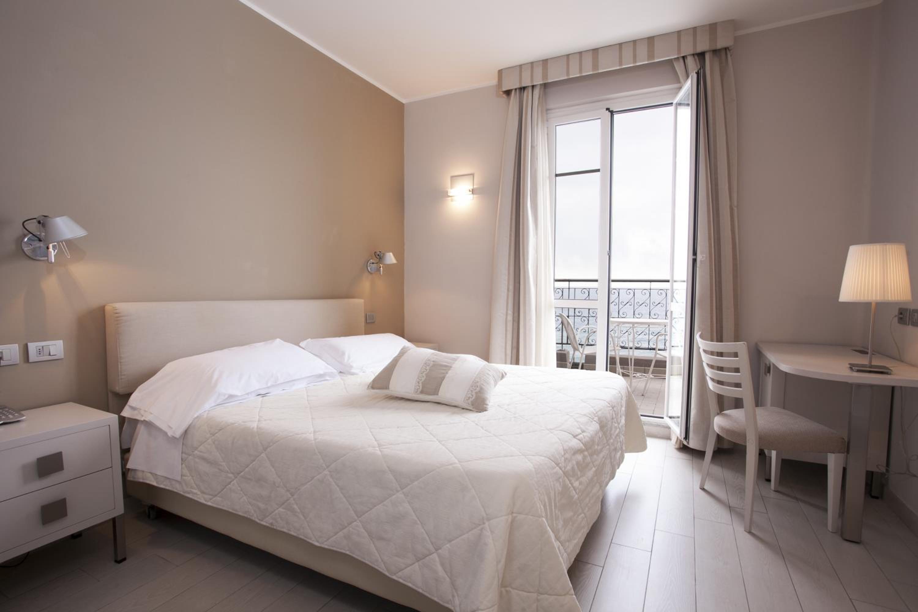 Double Room with Sea-View Terrace - Annex