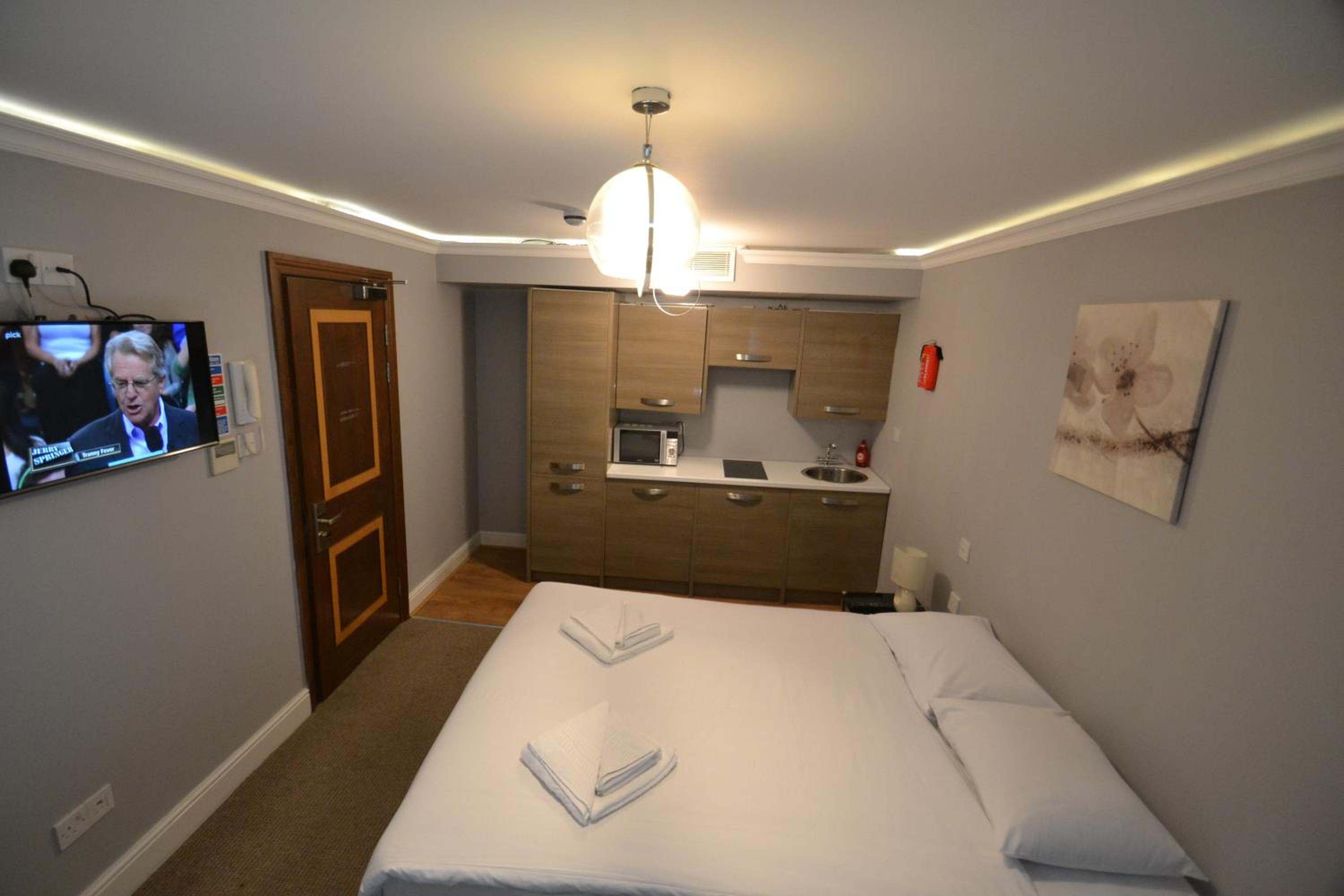 Standard Studio (2 Adults) photo 1