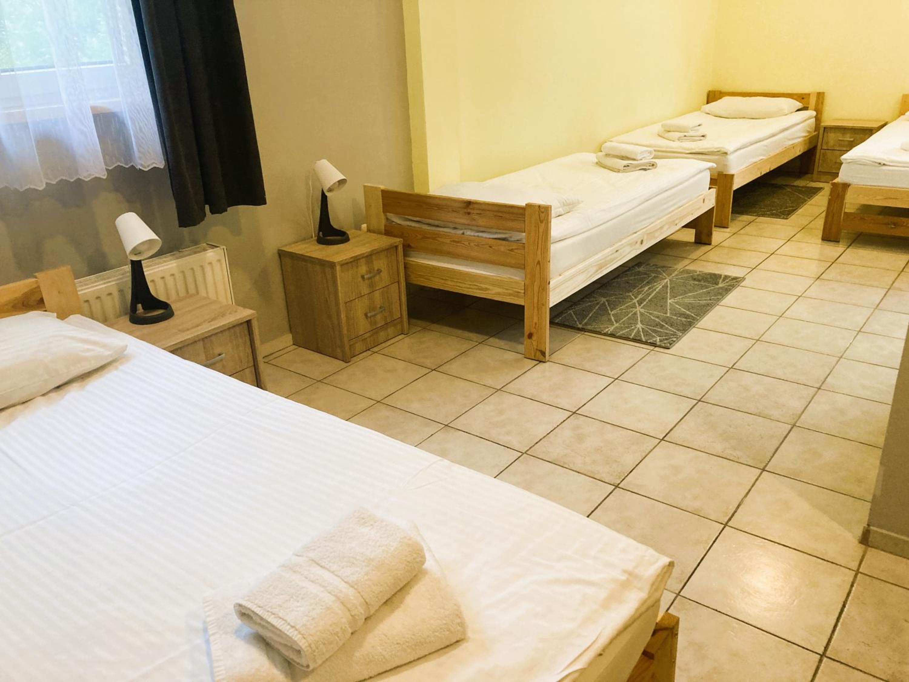 Quadruple Room with Bathroom photo 2