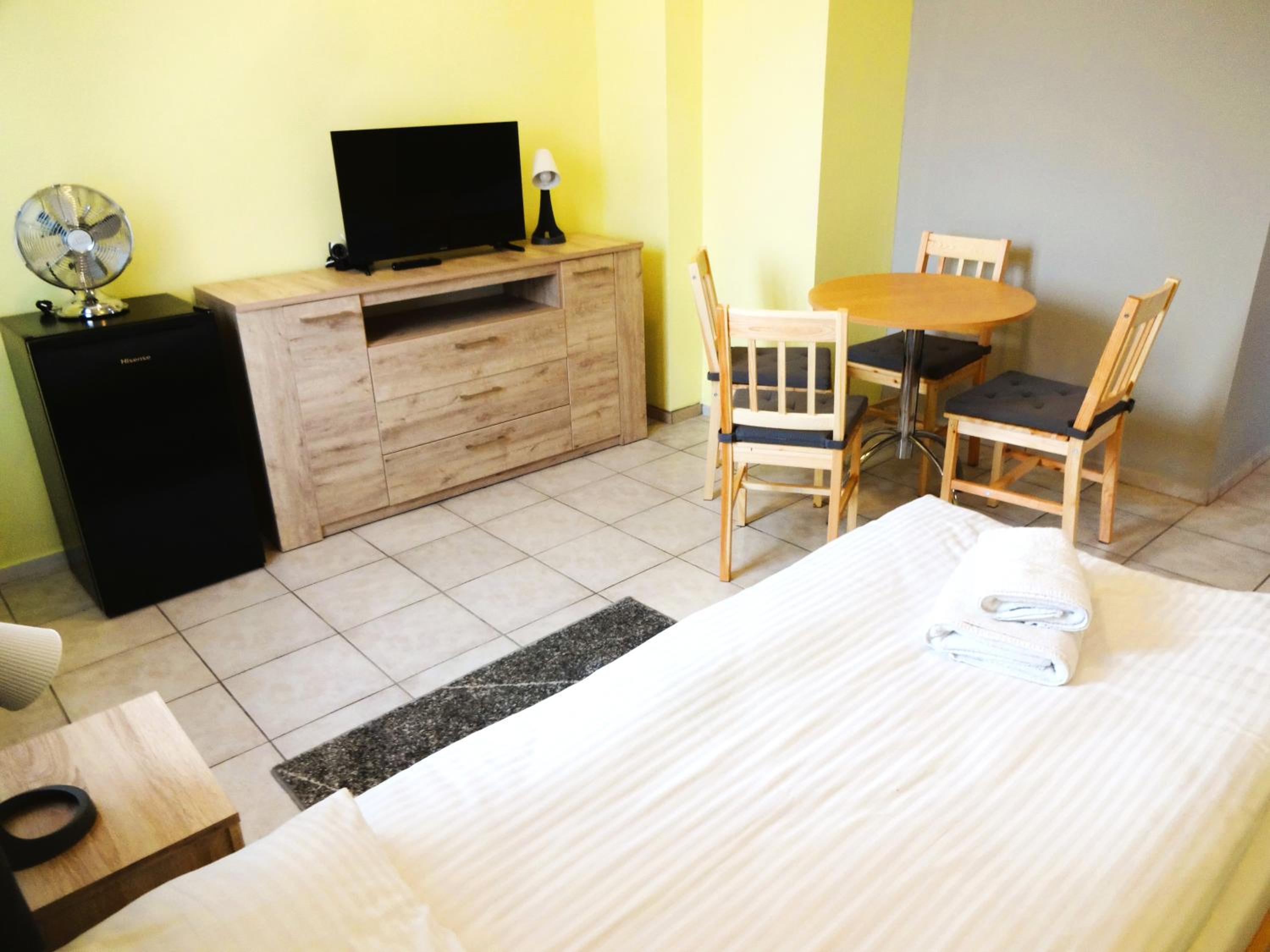 Quadruple Room with Bathroom photo 2