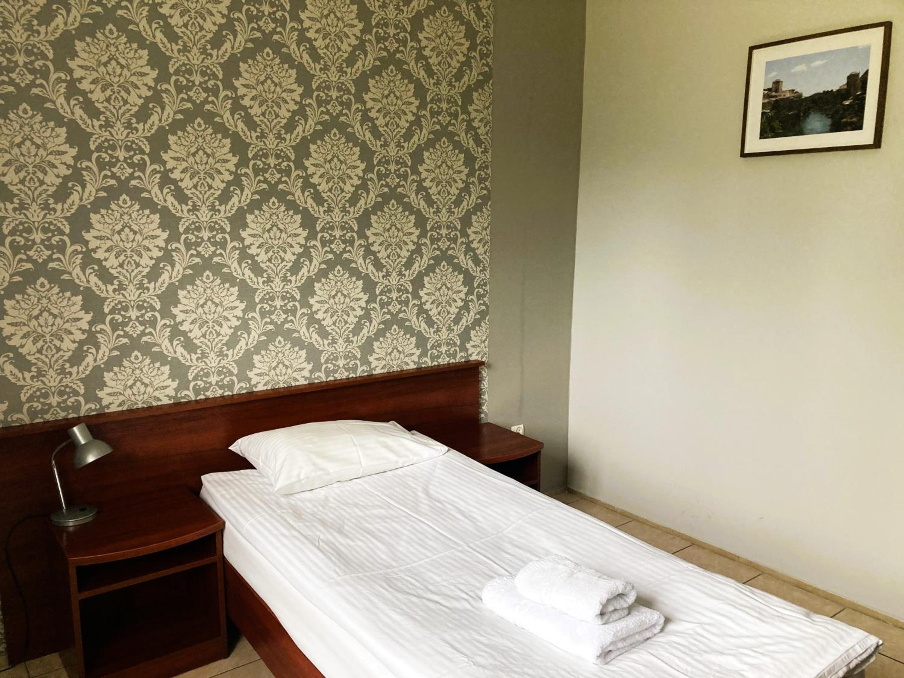 Small Single Room photo 1