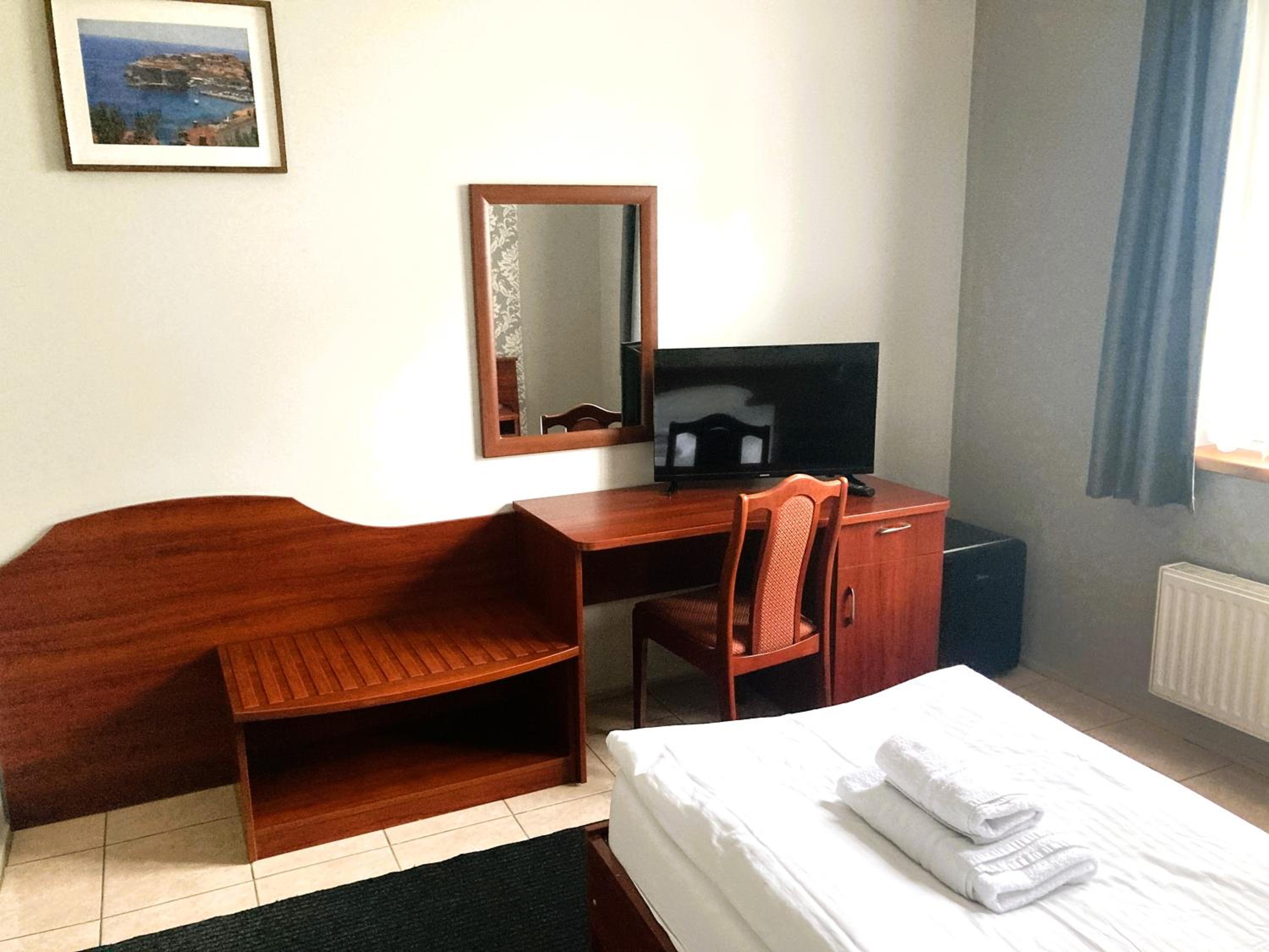Single Room photo 2