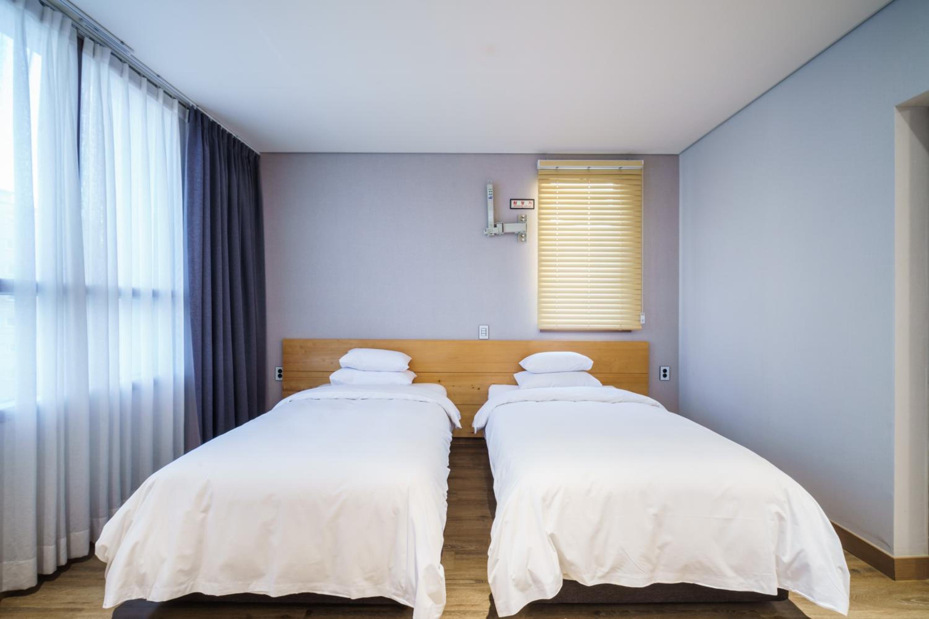 Deluxe Suite - Photo 2