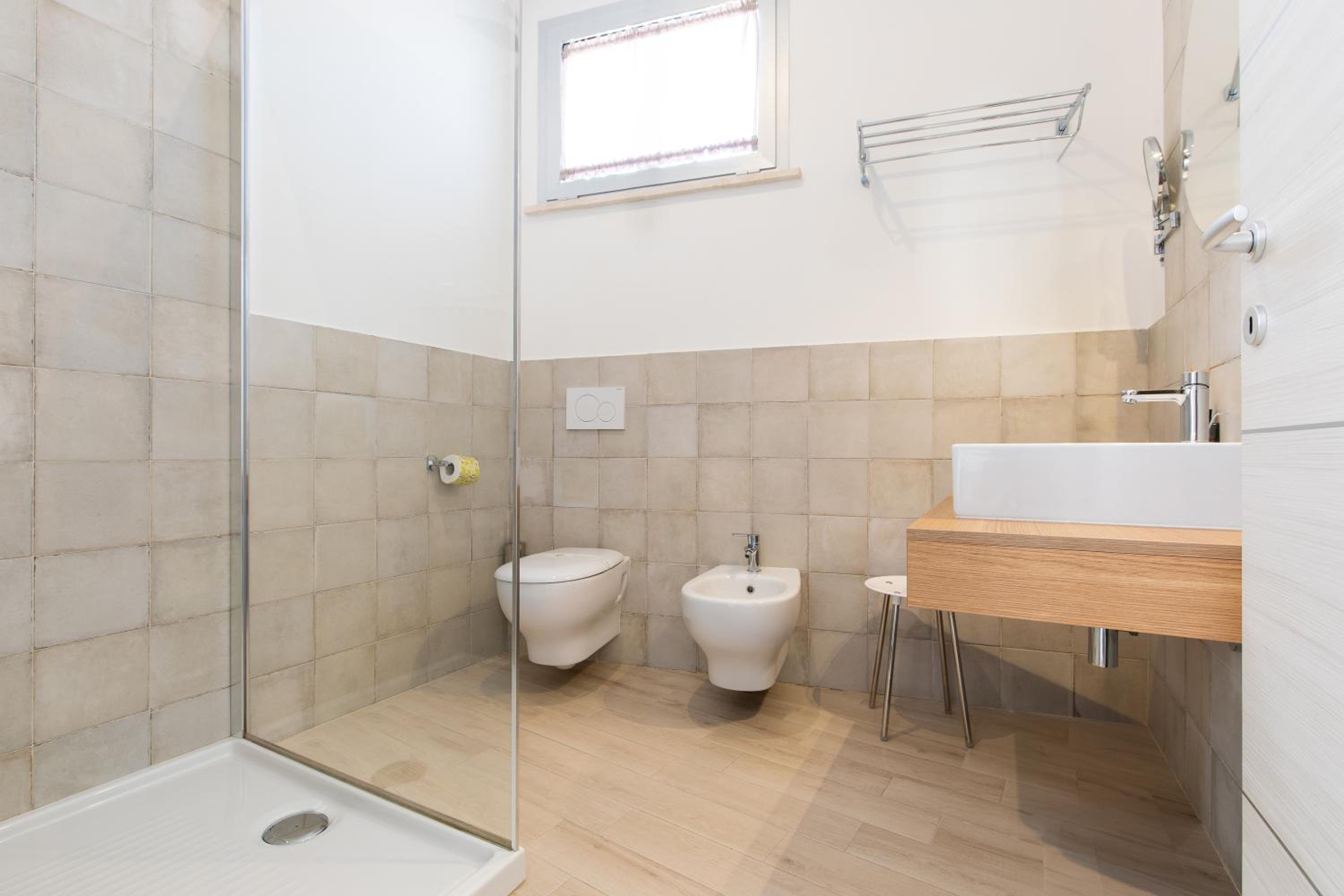 Double or Twin Room - Photo 7