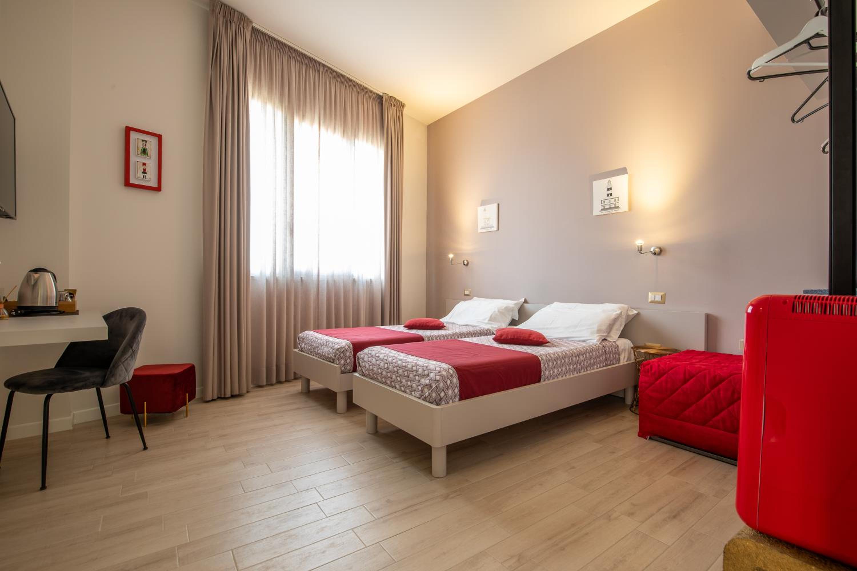 Double or Twin Room - Photo 22