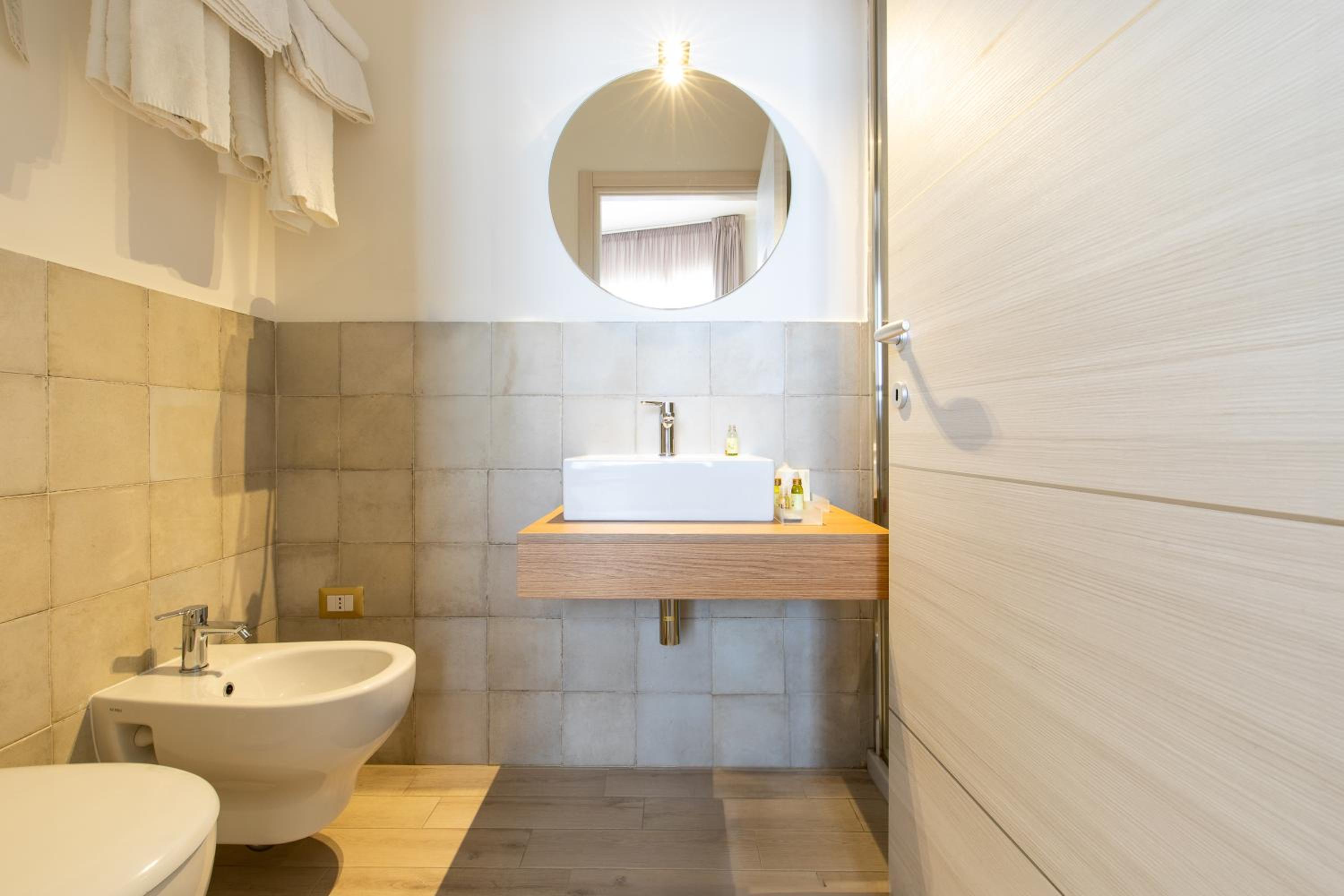 Superior Double Room - Photo 9