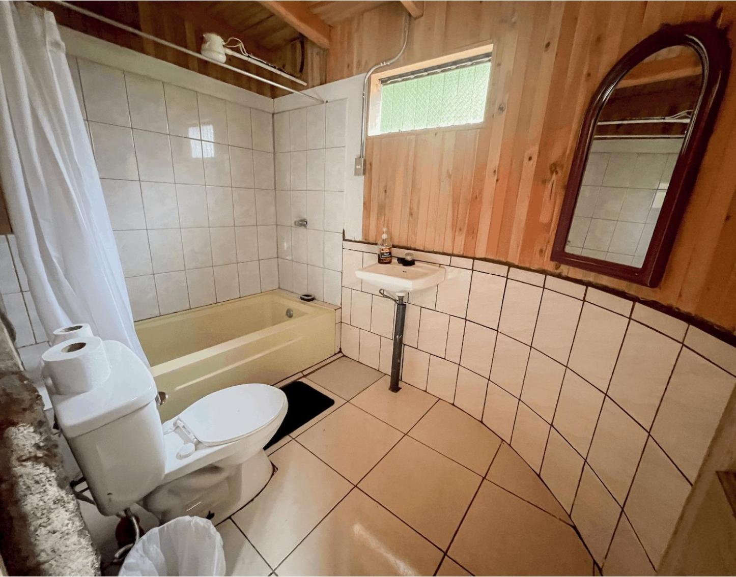 Triple Room with Private Bathroom photo 2