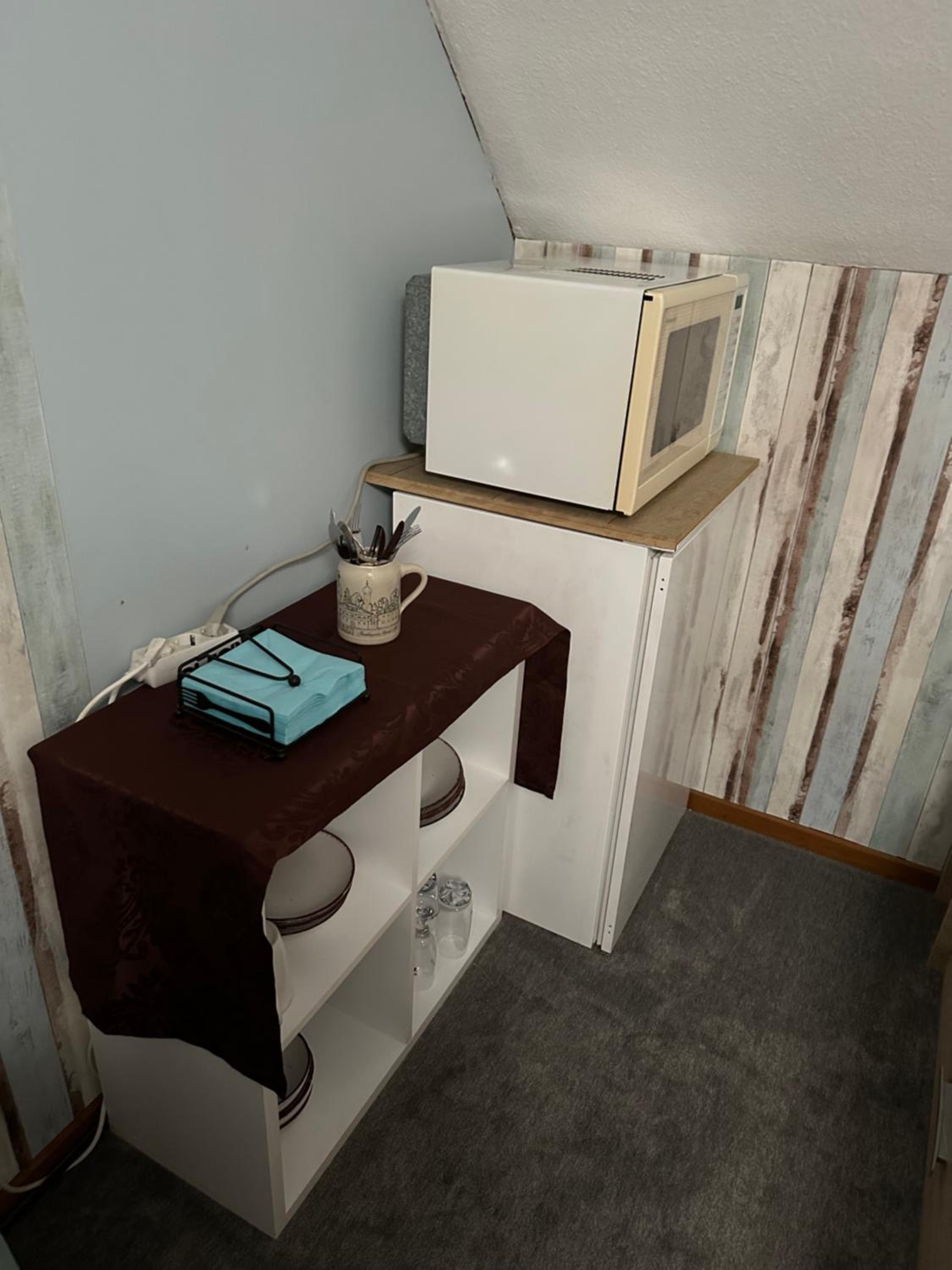 Double Room with Shared Bathroom photo 2